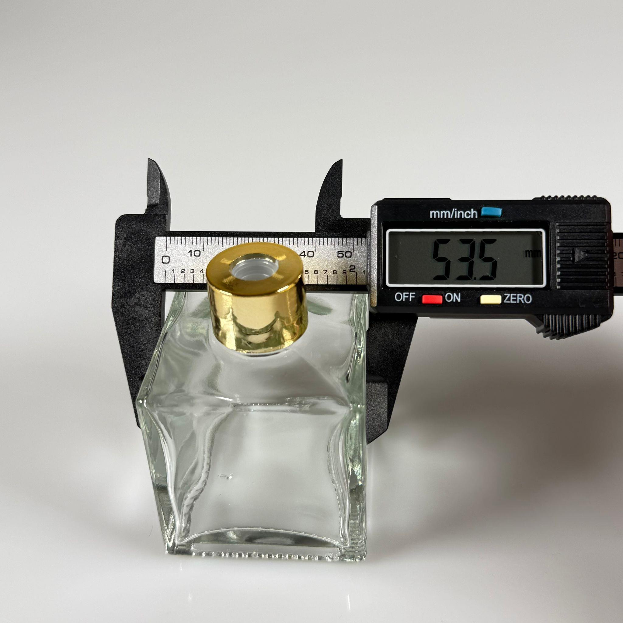 100 CC KARE BAMBU CAM BAMBU ODA KOKUSU ŞİŞESİ - 100 ML ÇUBUKLU KÖŞELİ BAMBU ODA KOKUSU ŞİŞESİ - DİFÜZÖR ŞİŞE- CAM ŞİŞE + GOLD PLASTİK KAPAK + TIPA + 2 ADET FİBER BEYAZ BAMBU ÇUBUK - YENİ MODEL