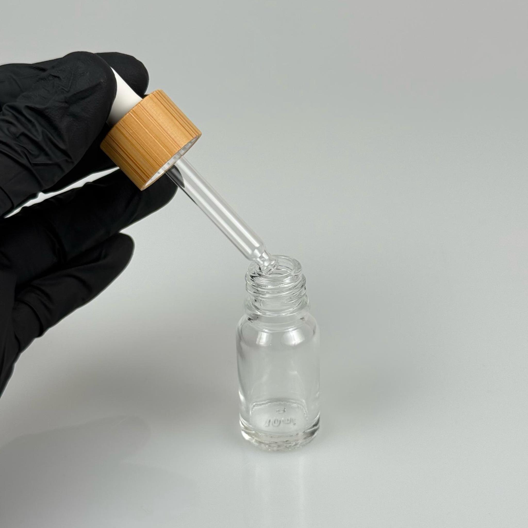 10 CC ŞEFFAF CAM DAMLALIKLI ŞİŞE - BEYAZ EMZİK - BAMBU AHŞAP KAPAK - 10 ML BAMBU KAPAKLI CAM DAMLALIKLI ŞİŞE