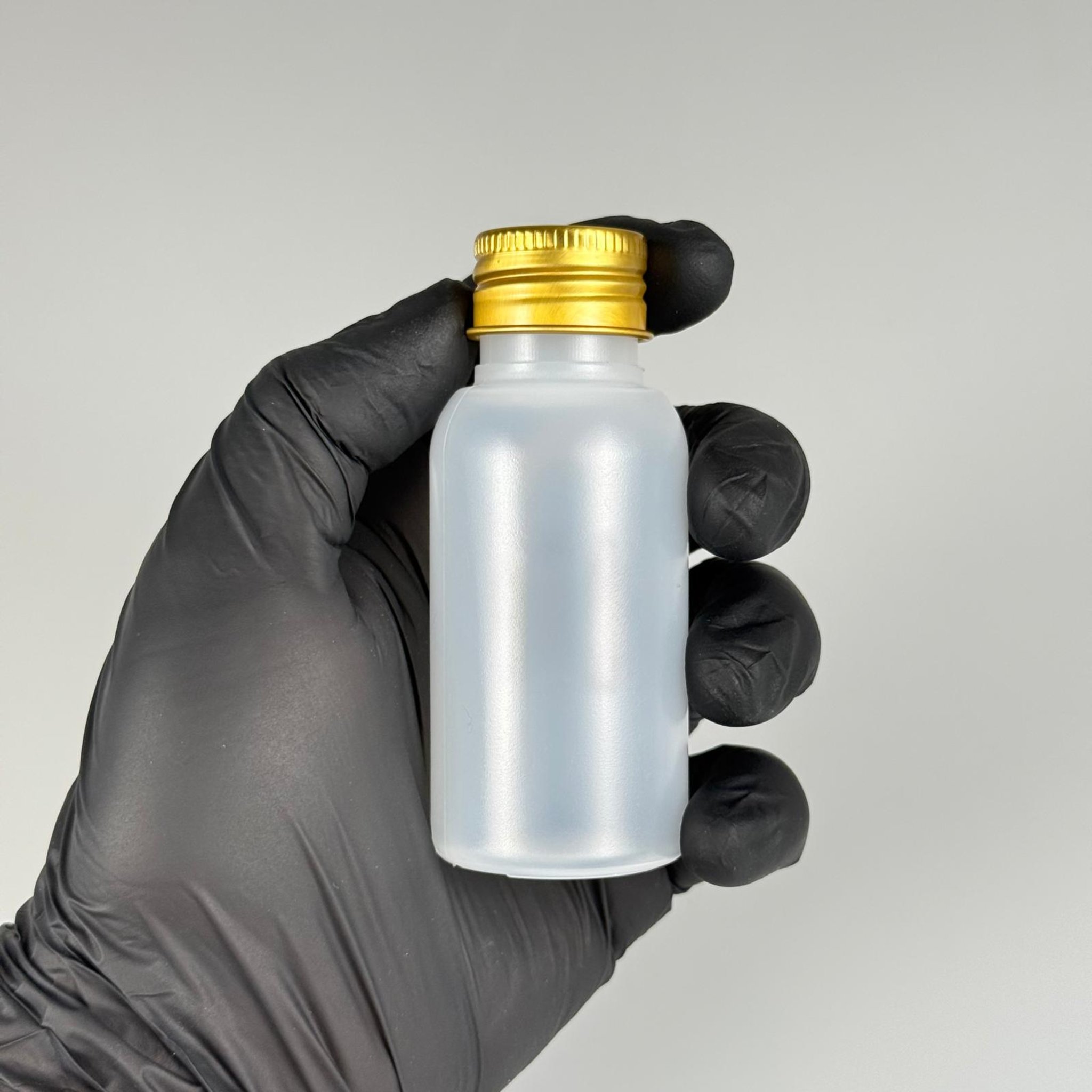 50 ML SIKILABİLİR YUMUŞAK POLİETİLEN PE PLASTİK ASETON ŞİŞESİ ( 24 AĞIZ ) + KÖPÜK CONTALI GOLD METAL ALÜMİNYUM KAPAK + KOLONYA TIPALI TAKIM - 50 cc sos, yağ, kartuş, mürekkep vb için boş şişeler