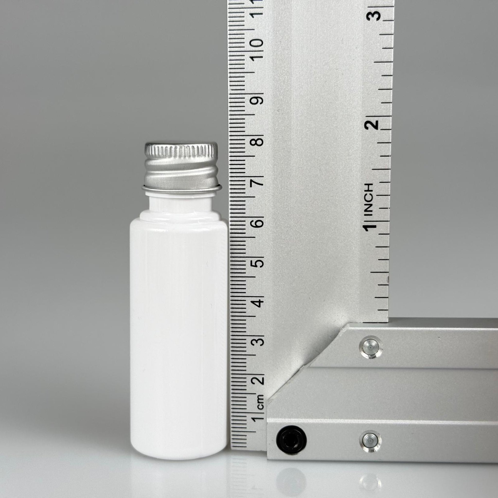 30 CC BEYAZ PET SHOT ŞİŞE - KÖPÜK CONTALI GÜMÜŞ ALÜMİNYUM METAL KAPAKLI + KÖR TIPALI TAKIM - 30 ML PLASTİK ŞİŞE