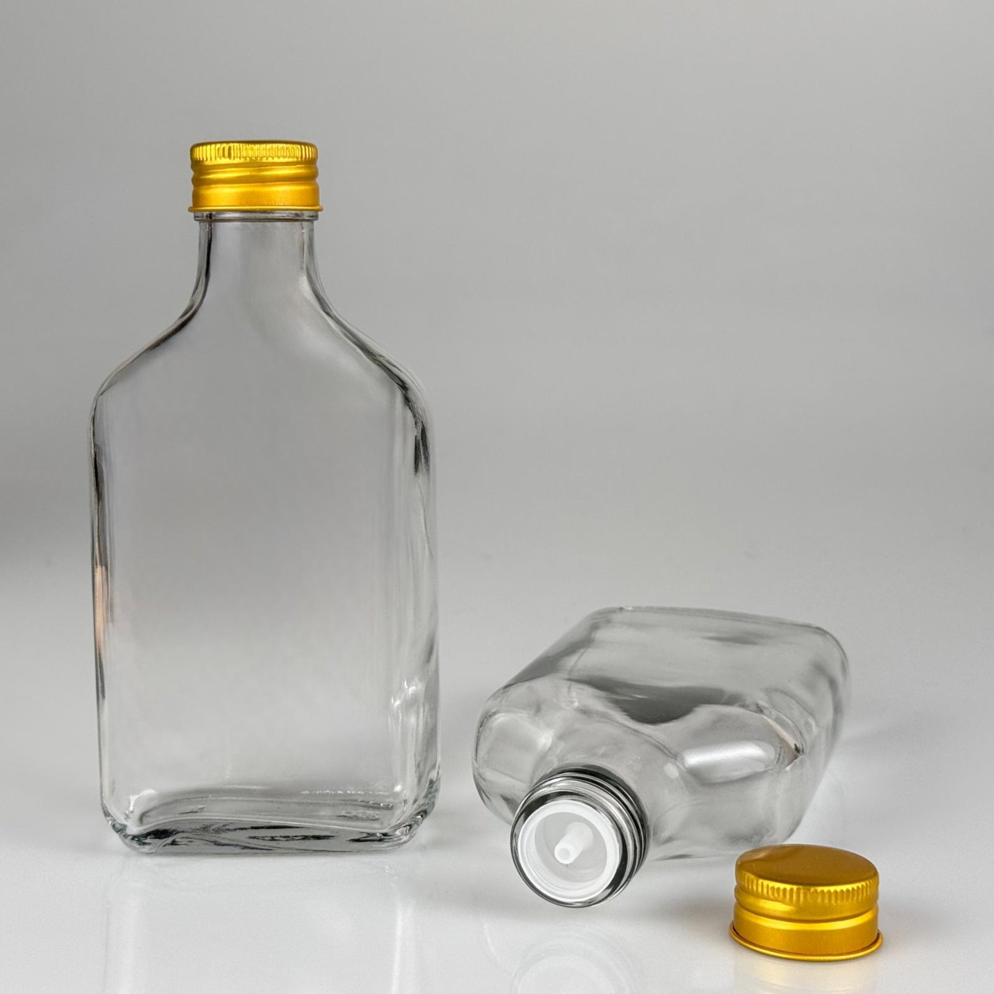 200 CC YASSI LÜX KOLONYA CAM ŞİŞE - GOLD METAL ALÜMİNYUM KAPAKLI + KOLONYA TIPALI - 200 ML LÜKS METAL KAPAKLI CAM KOLONYA ŞİŞESİ