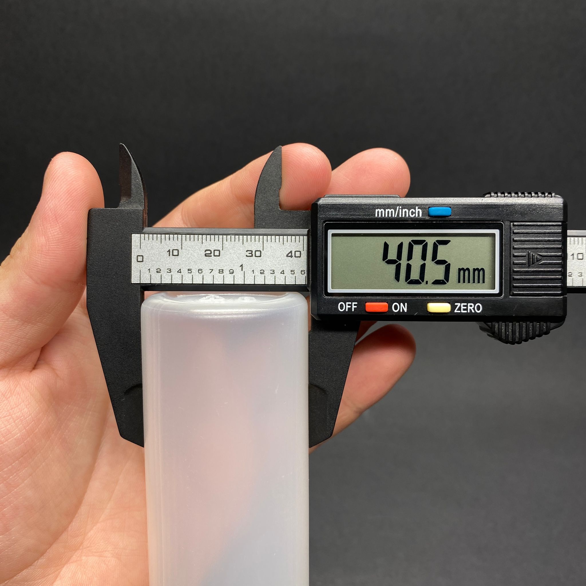 100 CC POLİETİLEN ŞİŞE - ORAL BOĞAZ SPREYLİ - AĞIZ ÇAPI 24 MM - NATÜREL YARI SAYDAM