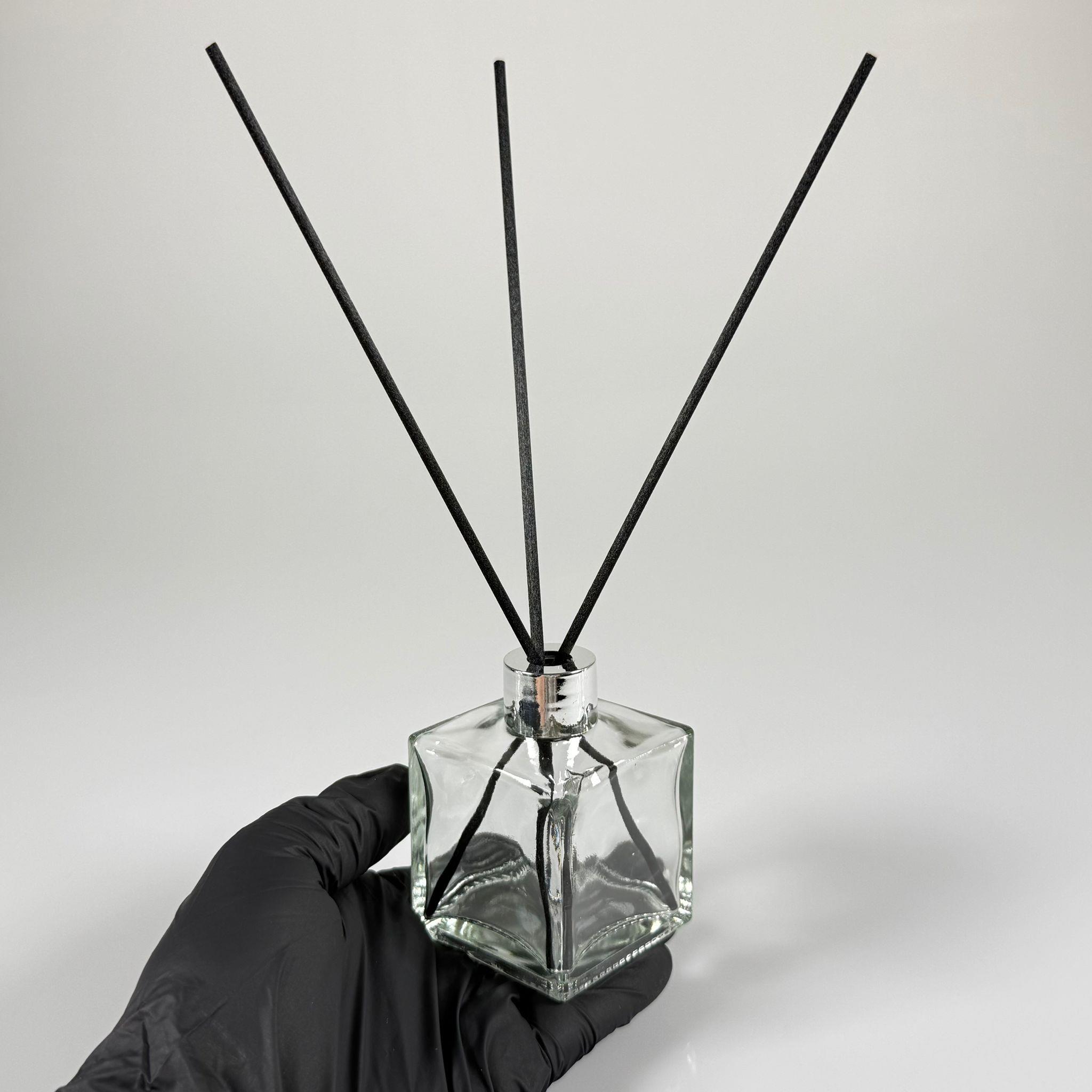 100 CC KARE BAMBU CAM BAMBU ODA KOKUSU ŞİŞESİ - 100 ML ÇUBUKLU KÖŞELİ BAMBU ODA KOKUSU ŞİŞESİ - DİFÜZÖR ŞİŞE- CAM ŞİŞE + GÜMÜŞ PLASTİK KAPAK + TIPA + 3 ADET FİBER SİYAH BAMBU ÇUBUK - YENİ MODEL