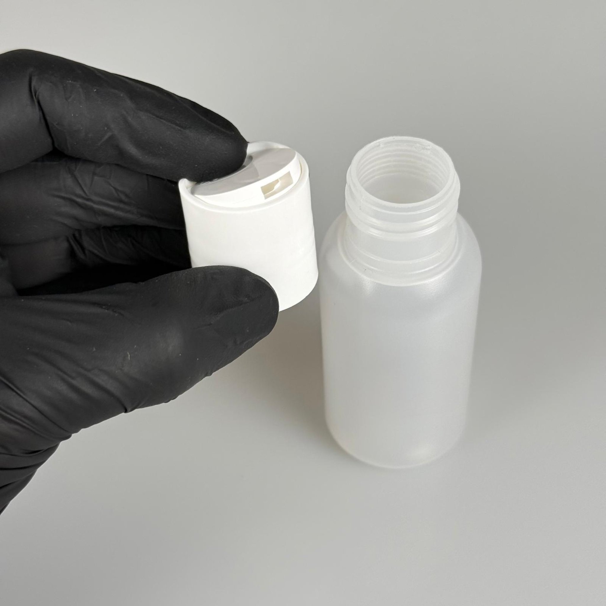 50 ML SIKILABİLİR YUMUŞAK POLİETİLEN PE PLASTİK ŞİŞE - BEYAZ DİSKTOP ŞAMPUAN AKITICI - 50 cc sos, yağ, kartuş, mürekkep vb için boş şişeler