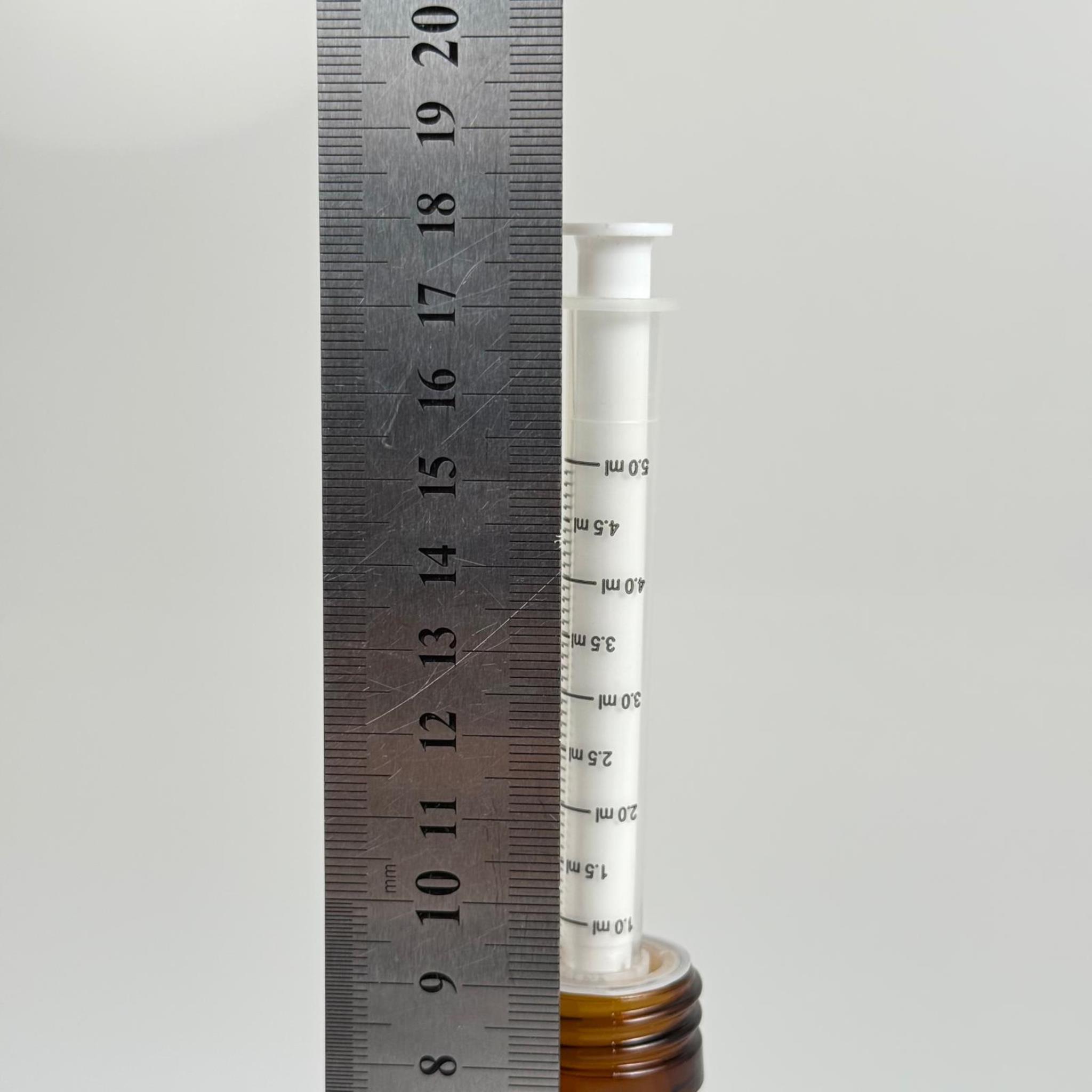 50 ML CAM ECZA ŞİŞESİ + 5 ML DOZAJ PİPETİ + DOZAJ TIPASI + CONTALI PLASTİK KAPAK TAKIM