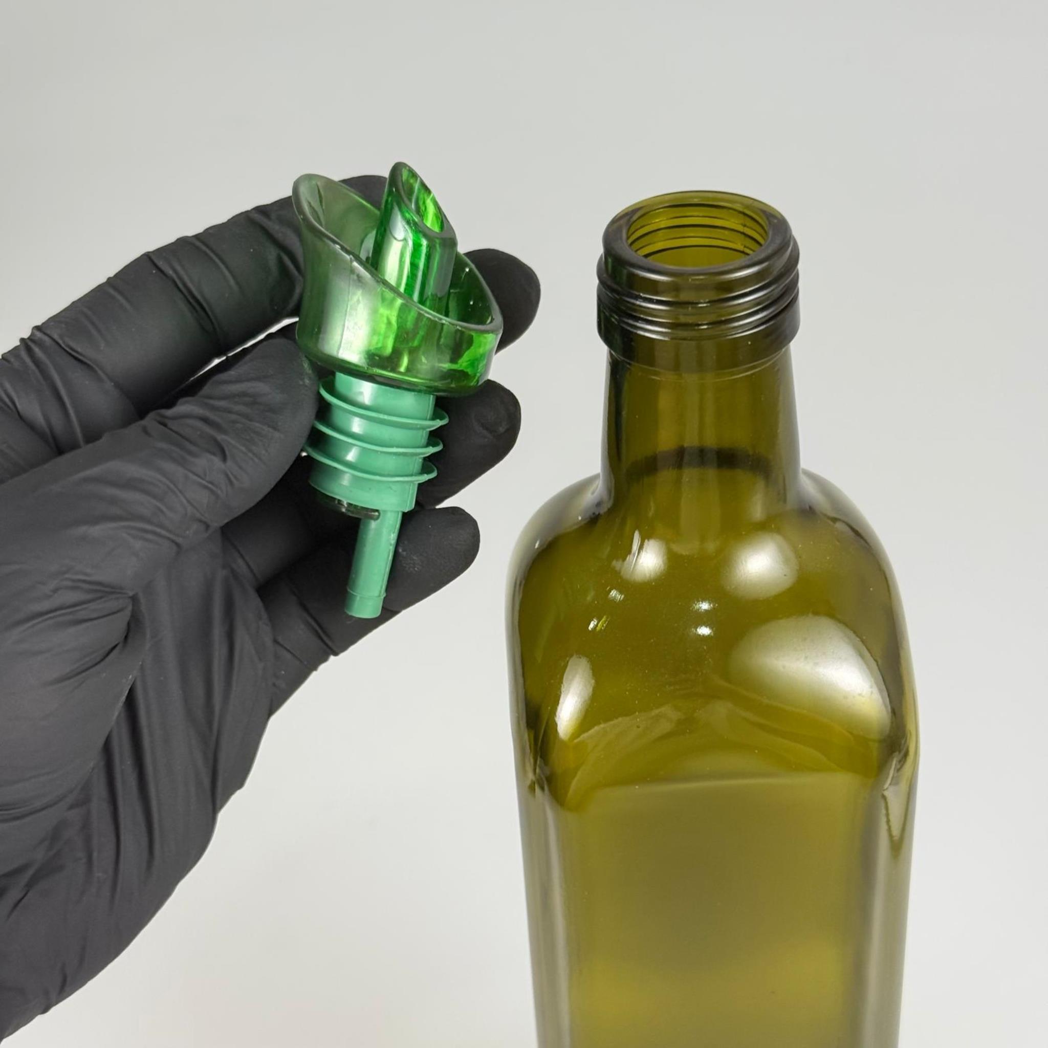 Akıtmaz Kapaklı Şık Cam Yağlık – Zeytinyağı ve Sirke İçin - Restoran Tipi 750 ML Yeşil Maraska Kare Yağdanlık Açık Yeşil Akıtıcı Başlıklı
