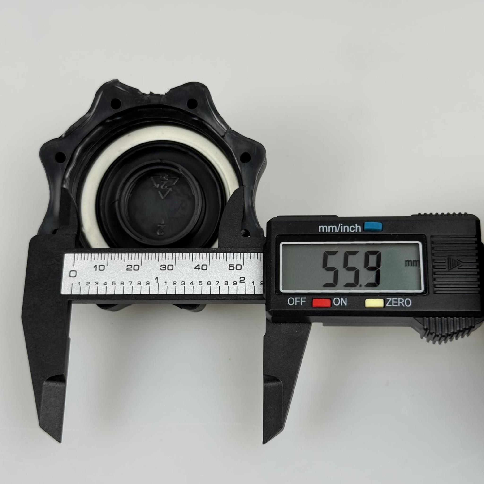 55 MM PLASTİK KAPAK - SİYAH BİDON KAPAĞI YEDEK