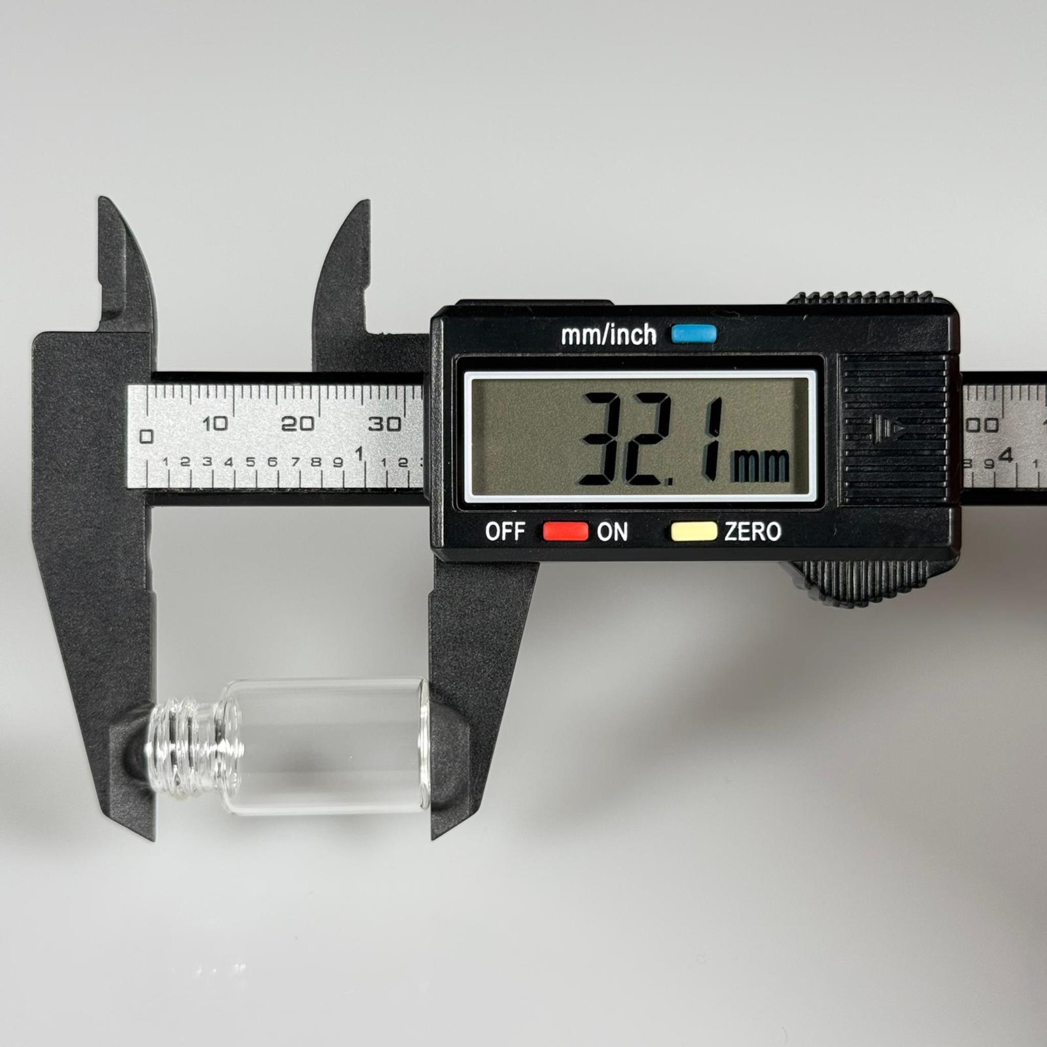 3 CC ŞEFFAF CAM ŞİŞE - 14 MM VİDALI AĞIZ - KAPAKSIZ 3 ML CAM ŞİŞE