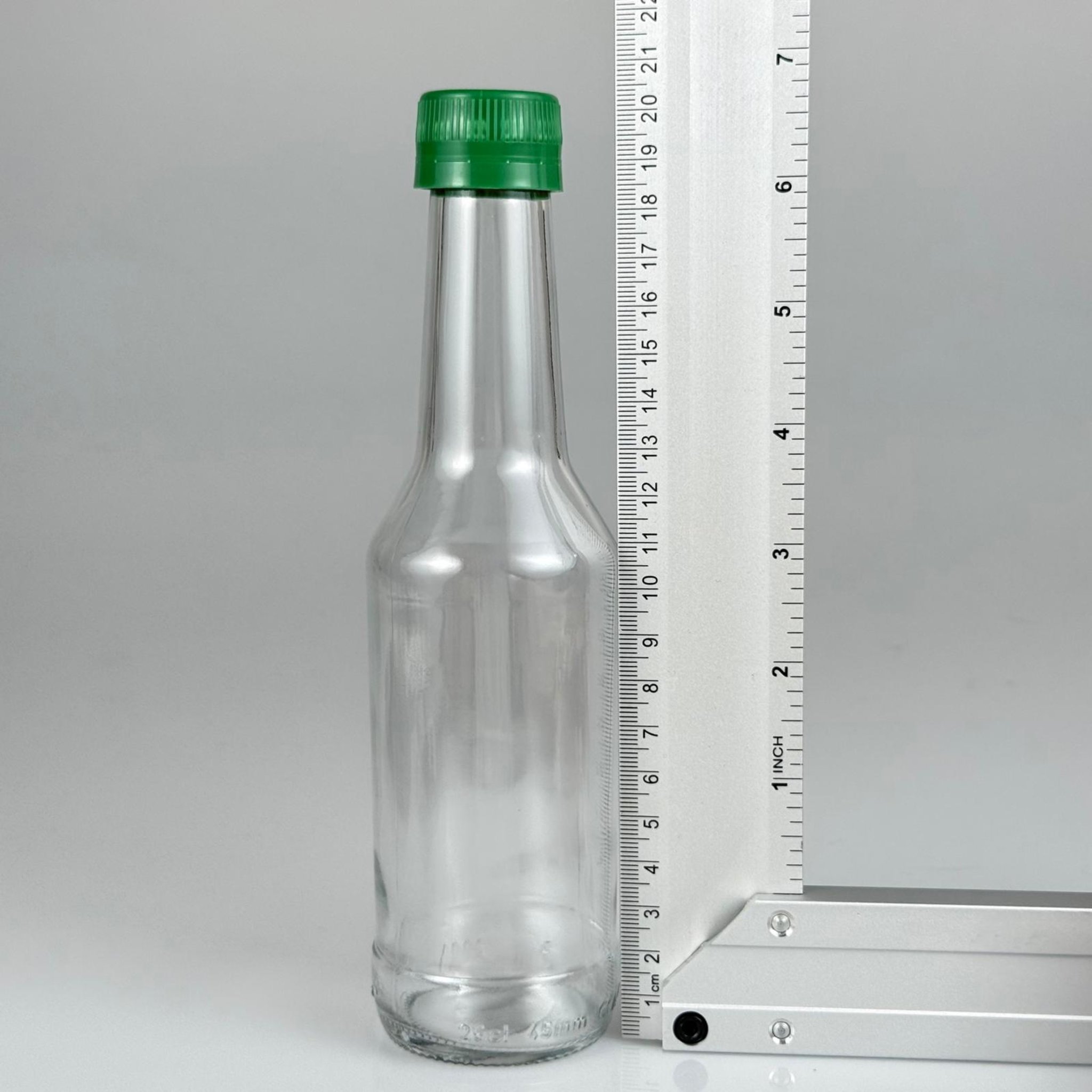 250 CC BOĞAZLI CAM ŞİŞE - YEŞİL KİLİTLİ PLASTİK KAPAKLI - 250 ML BOŞ CAM ŞİŞE