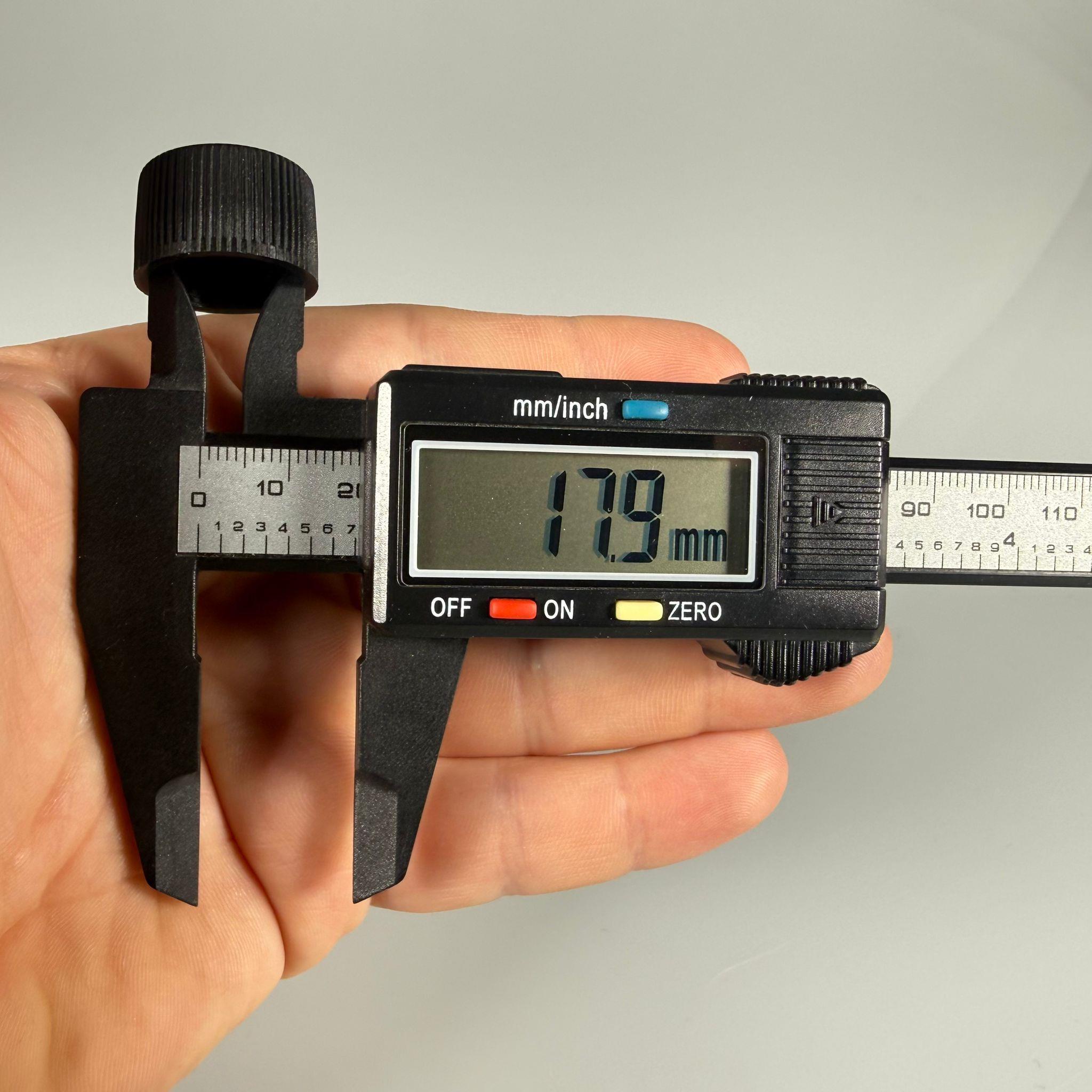 18 MM VİDALI SİYAH KAPAK - 18 MM PLASTİK KAPAK SİYAH - KÖPÜK CONTALI