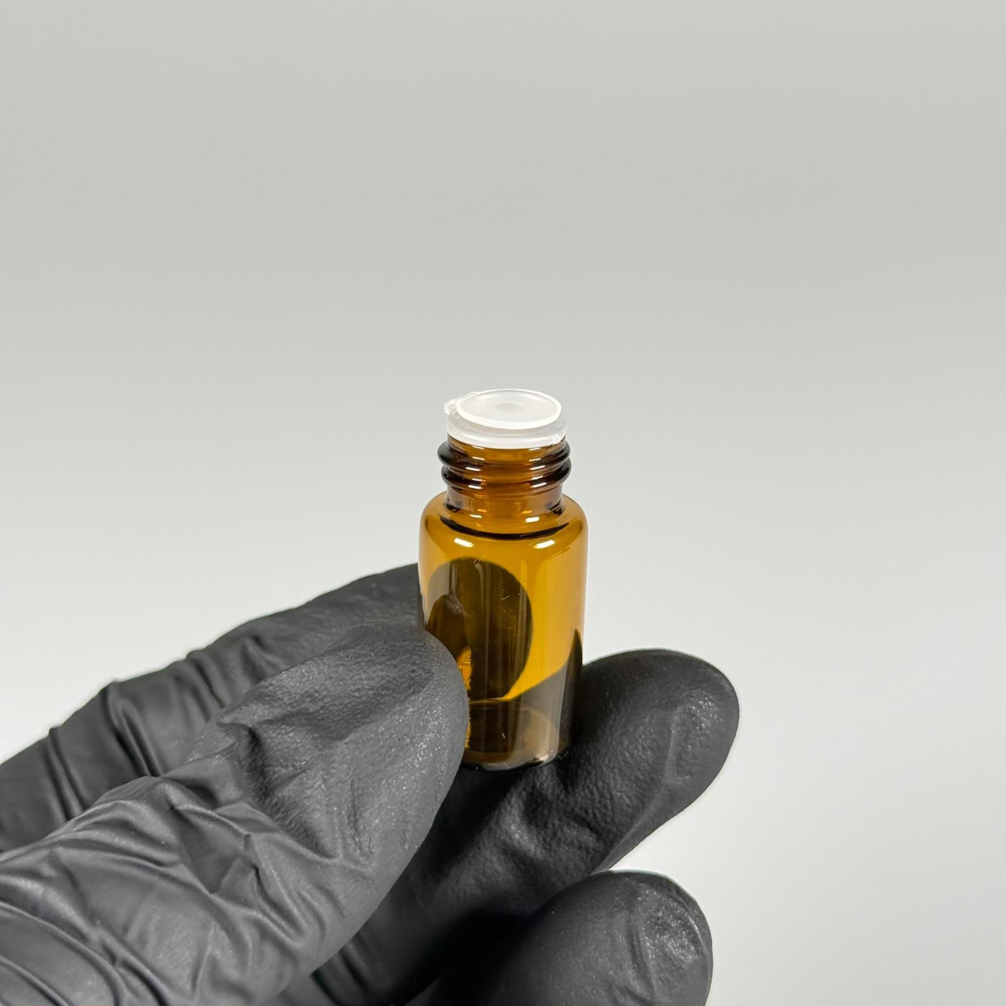 3 CC AMBER İNCE CAM ŞİŞE - SİYAH KAPAKLI + İÇTEN DAMLALIKLI - 3 ML CAM ŞİŞE