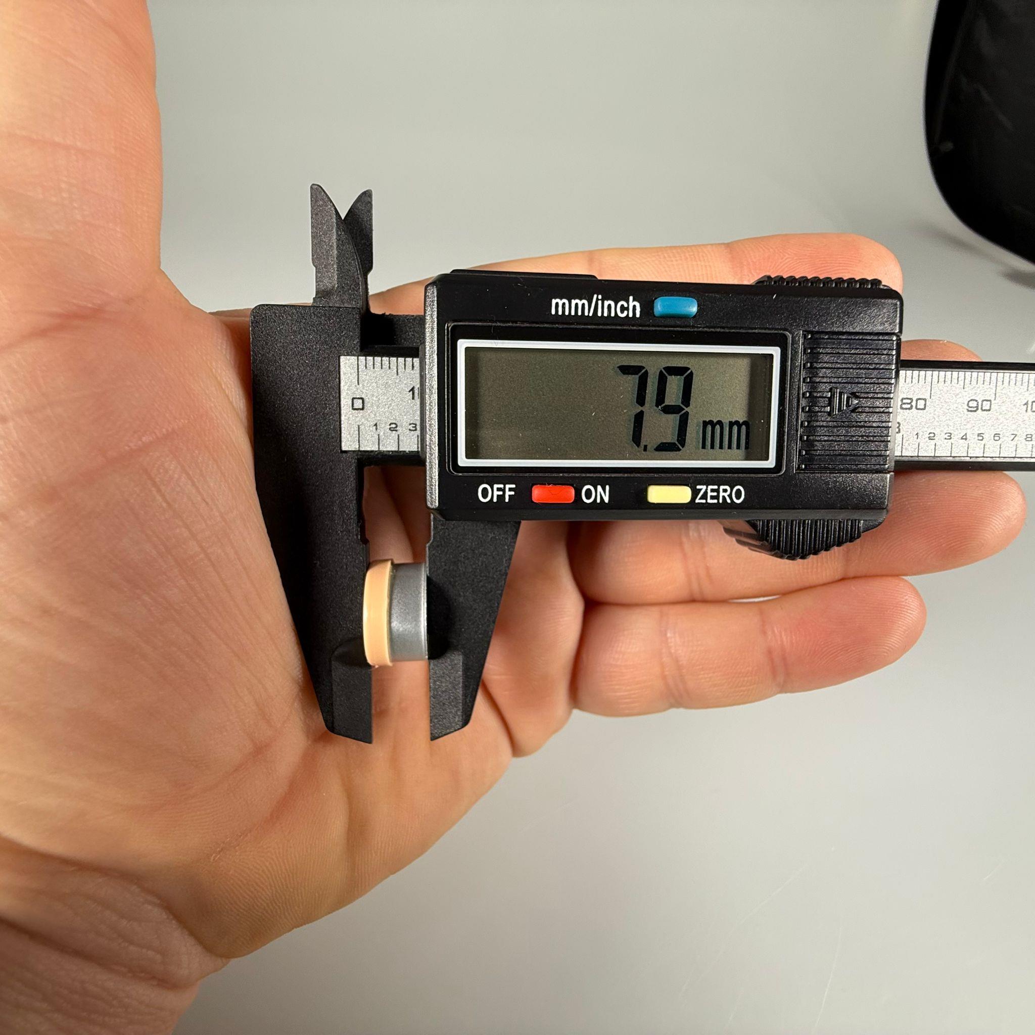 13 AĞIZ VİAL ŞİŞELER İÇİN FLİP OFF PENİSİLİN ALÜMİNYUM FLAKON KAPAK BEJ - 13 MM FLİP-OFF KAPAK