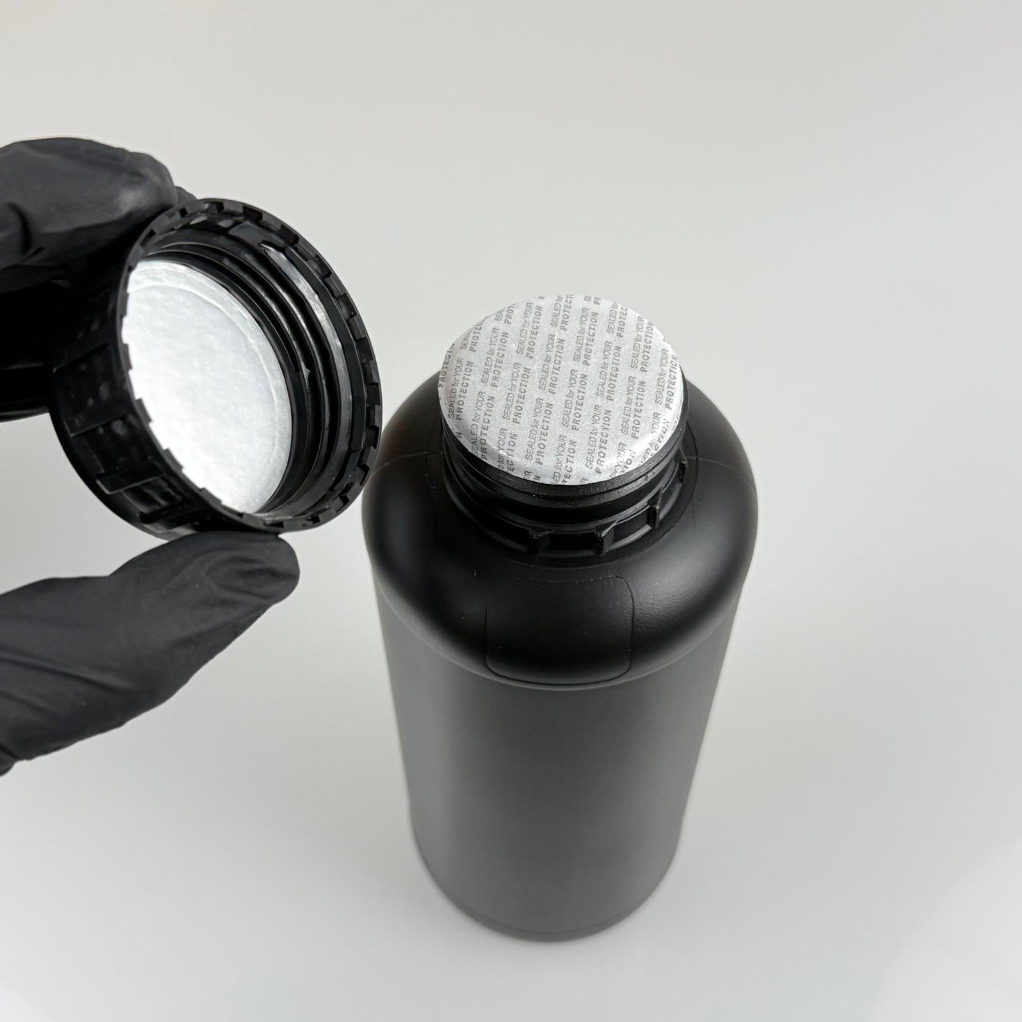 1 LT ZİRAİ İLAÇ BİDONU SİYAH + SİYAH ALÜMİNYUM FOLYOLU İNDİKSİYON CONTA SK50 KAPAK + KENDİNDEN YAPIŞKANLI KÖPÜK CONTALI - 1000 CC PE POLİETİLEN TARIM BİDON