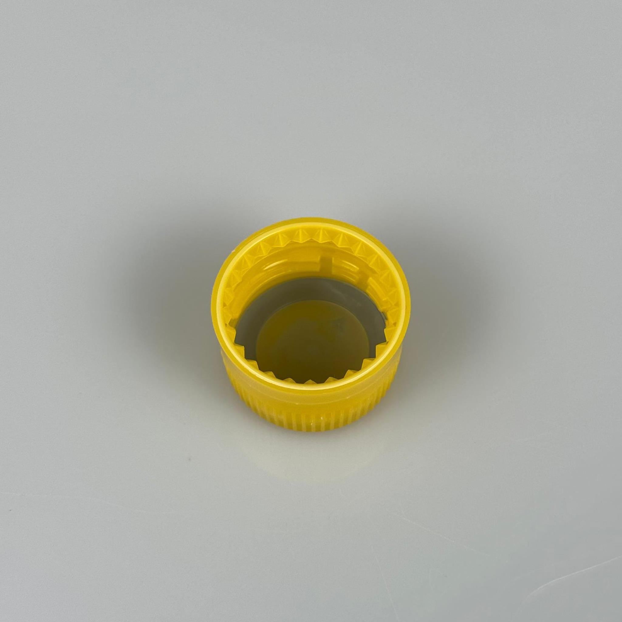 28 MM KİLİTLİ VİDALI PLASTİK KAPAK SARI - İÇİ CONTALI -Bericap PG EW 28 CONTALI kapak ile eşdeğerdir - HEM 28 AĞIZ CAM ŞİŞELERE HEM DE 28 AĞIZ PLASTİK ŞİŞELERE UYAR ANCAK KİLİT İÇİN NUMUNE DENEYİNİZ