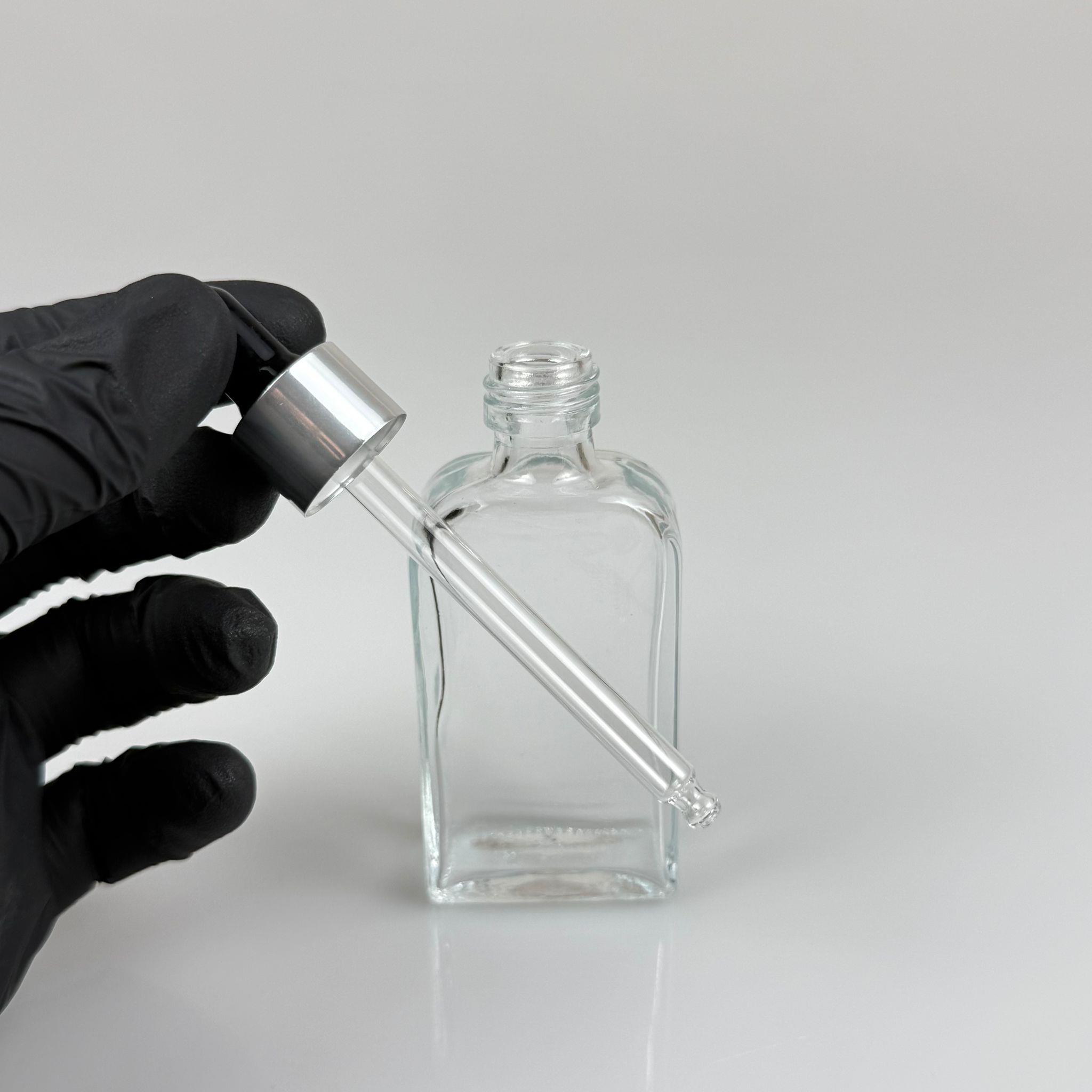 40 CC YASSI DİKDÖRTGEN PRESTİJLİ CAM DAMLALIKLI ŞİŞE - SİYAH EMZİK - GÜMÜŞ METALİK KAPAK - 40 ML CAM DAMLALIKLI ŞİŞE - DAMLALIKLI BOŞ ŞİŞE