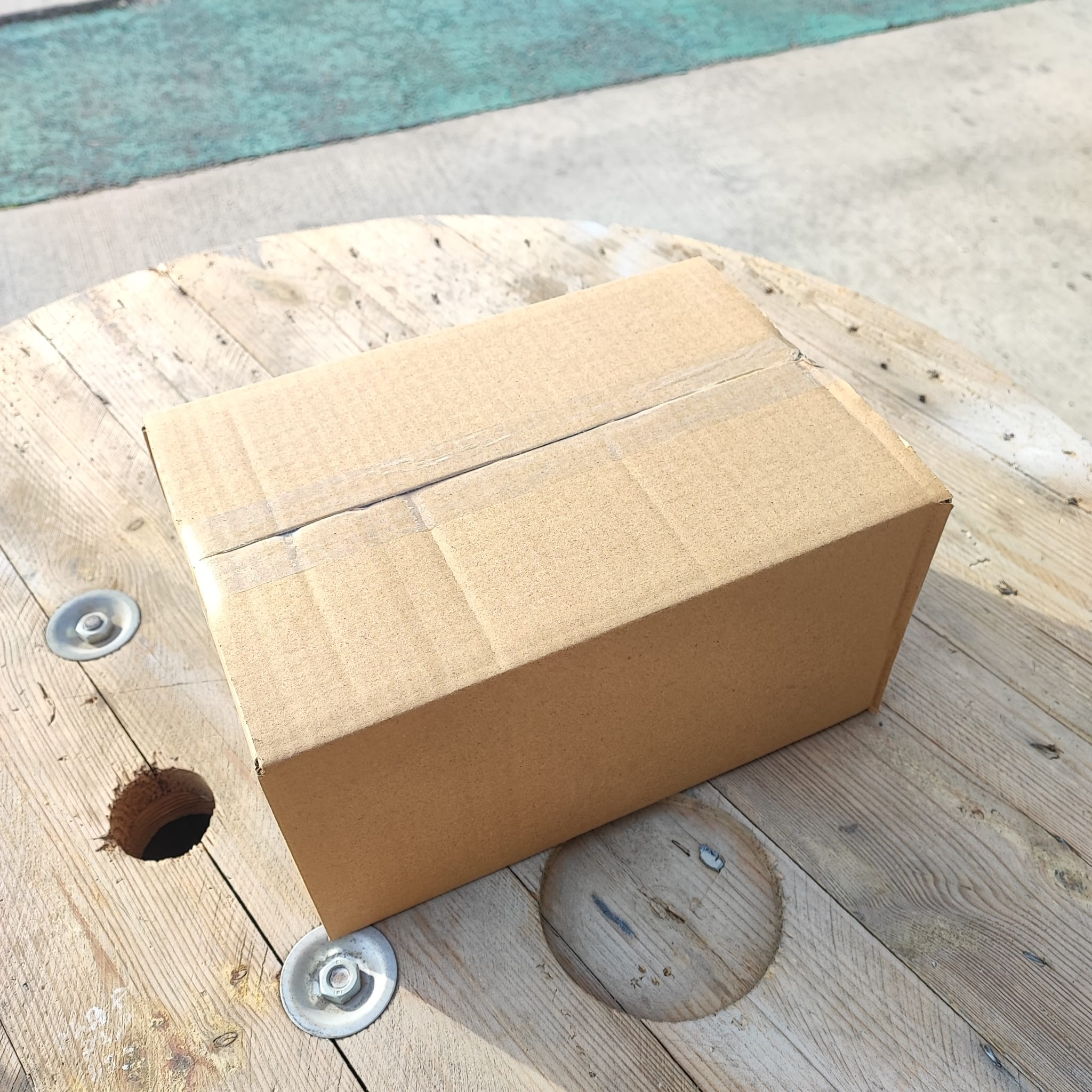 30*20 CM 15 CM YÜKSEKLİK KARTON KUTU - TEK OLUKLU - BOŞ KARTON KUTU - BOŞ KOLİ - KARTON KOLİ - TAŞINMAK İÇİN KOLİ -  BURSA DEPOMUZDAN ALABİLİRSİNİZ