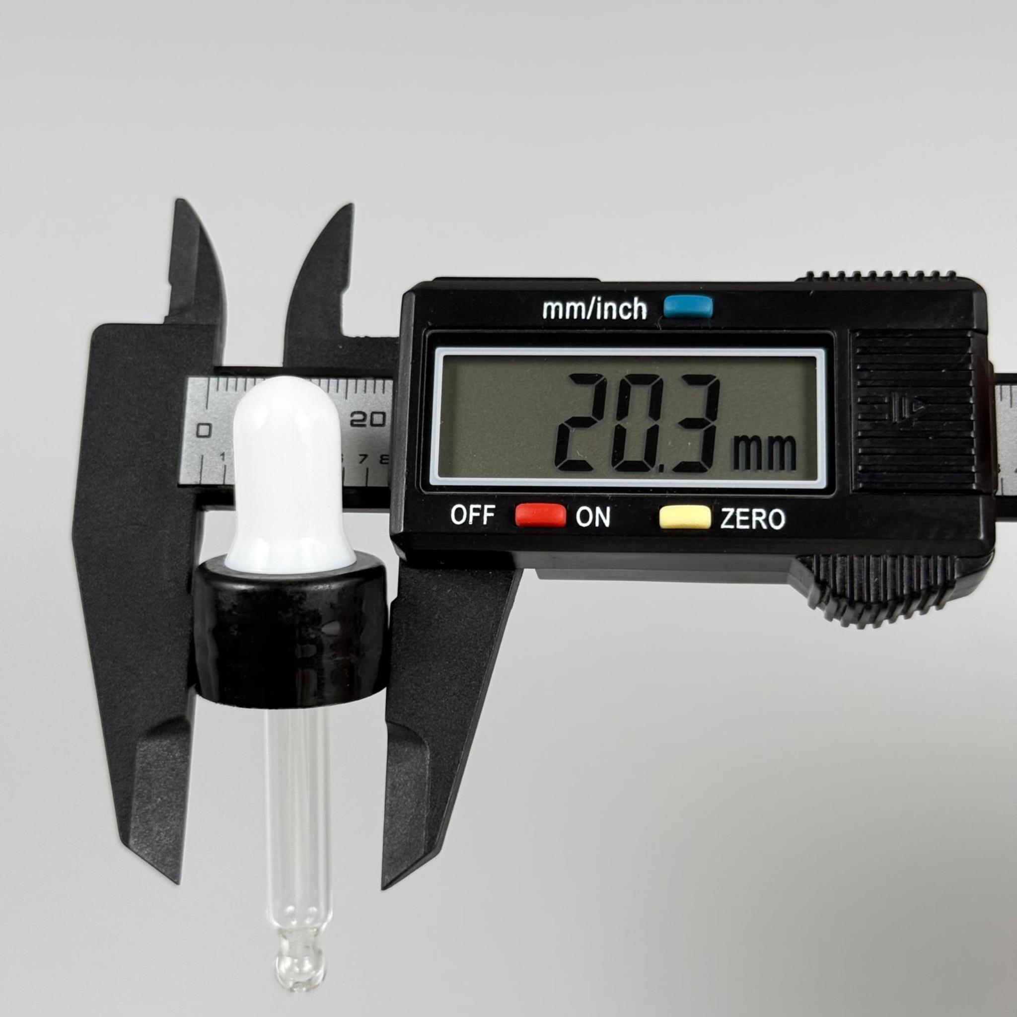 18 MM CAM DAMLALIKLI TAKIM - BEYAZ EMZİK + DELİKLİ PLASTİK DÜZ SİYAH KAPAK + 48 MM CAM PİPET