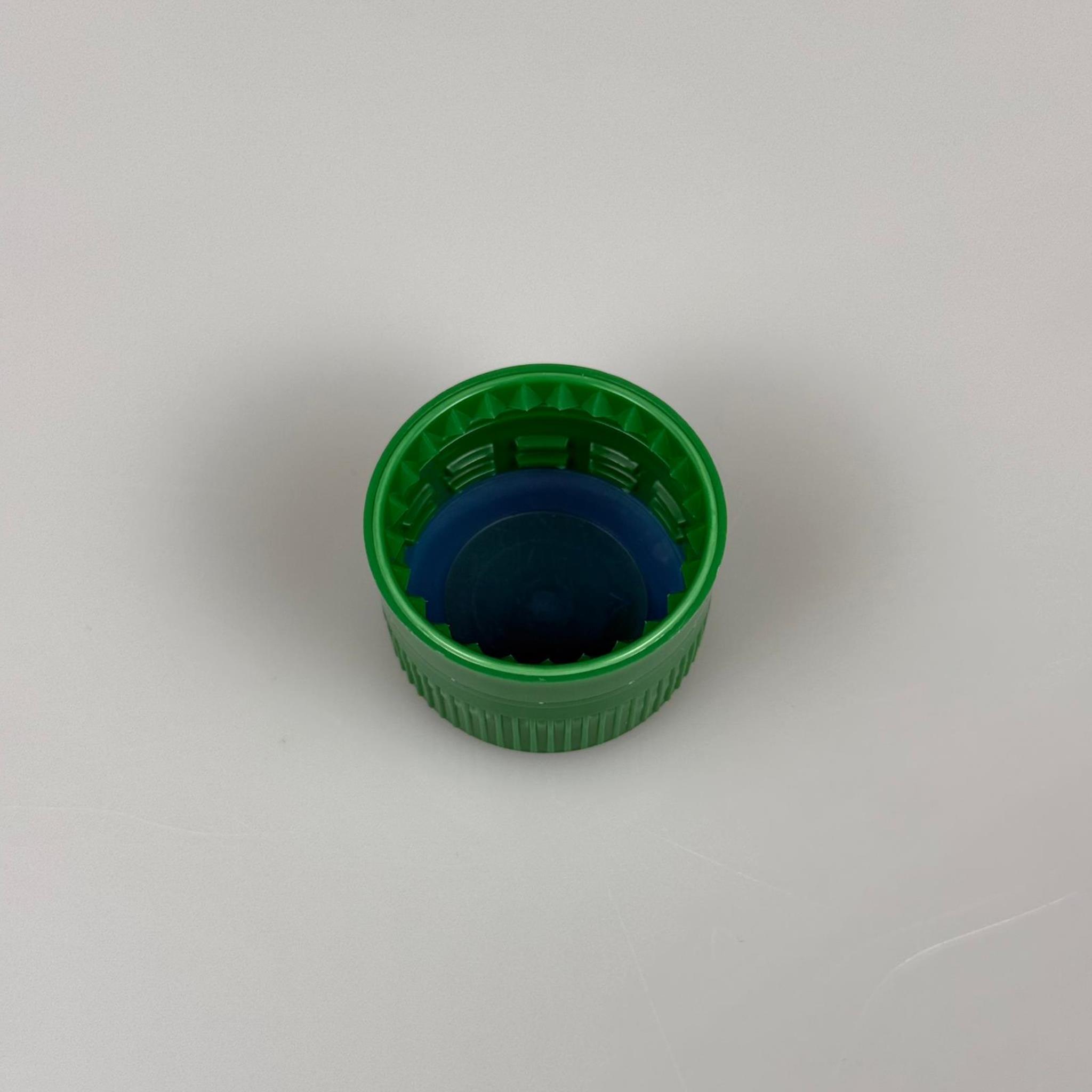 28 MM KİLİTLİ VİDALI PLASTİK KAPAK YEŞİL - İÇİ CONTALI -Bericap PG EW 28 CONTALI kapak ile eşdeğerdir - HEM 28 AĞIZ CAM ŞİŞELERE HEM DE 28 AĞIZ PLASTİK ŞİŞELERE UYAR ANCAK KİLİT İÇİN NUMUNE DENEYİNİZ