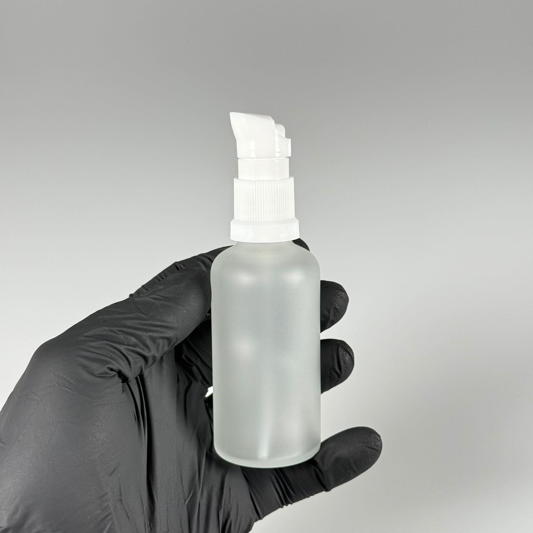 50 CC BUZLU CAM ŞİŞE - SIZDIRMAZ ETEKLİ BEYAZ LOSYON POMPALI TAKIM - 50 ML LOSYON ŞİŞESİ - YAĞ, KREM GİBİ YOĞUN KIVAMLI SIVILAR İÇİN CAM AMBALAJ