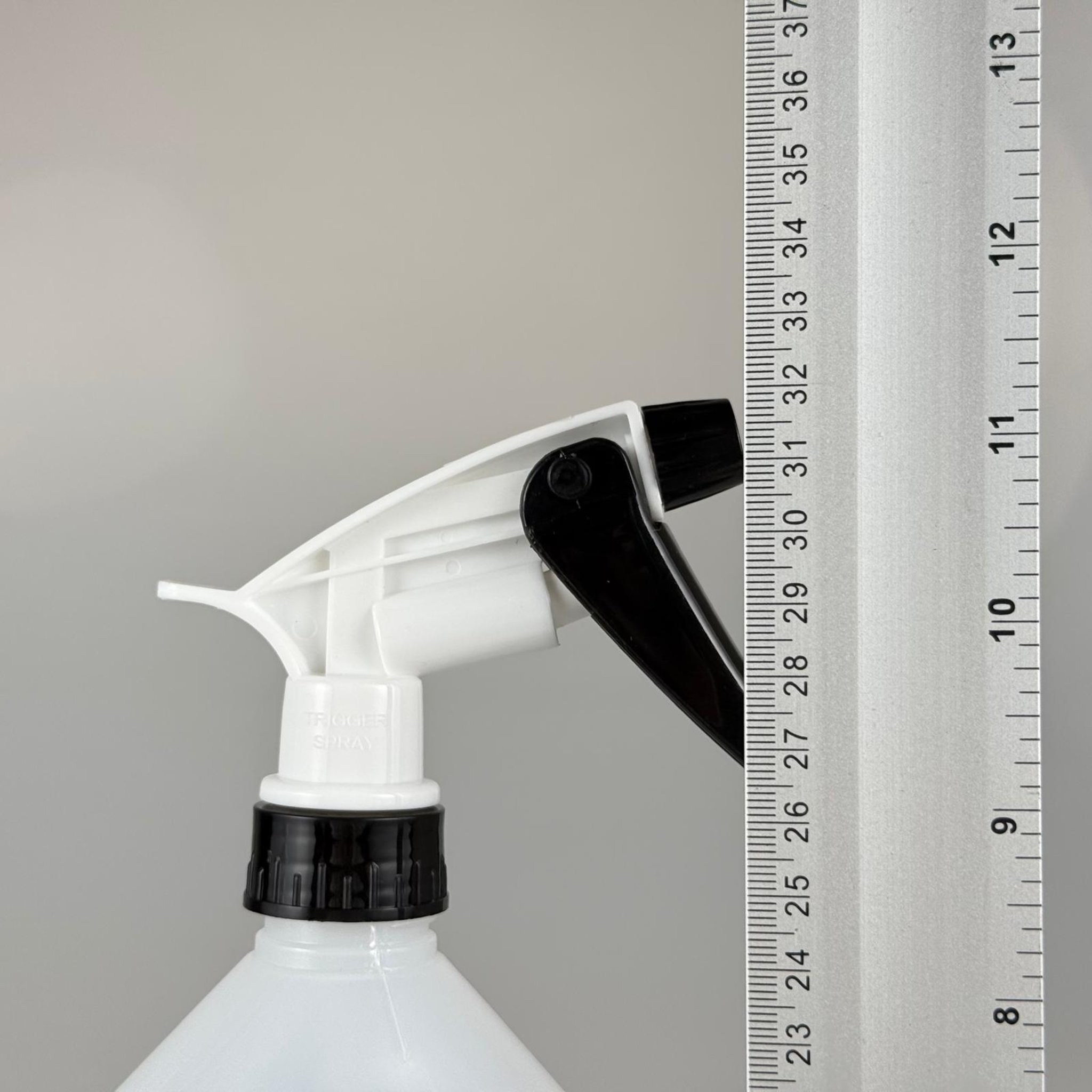 1000 CC TİNER ŞİŞESİ - BÜYÜK SİYAH BEYAZ DOZAJLI KİMYASALA DAYANIKLI TRİGER TETİK SPREYLİ - 1000 ML KİMYASALA DAYANIKLI PLASTİK ŞİŞE - 1 LT POLİETİLEN ŞİŞE - UZUN OTO TEMİZLİK ŞİŞESİ