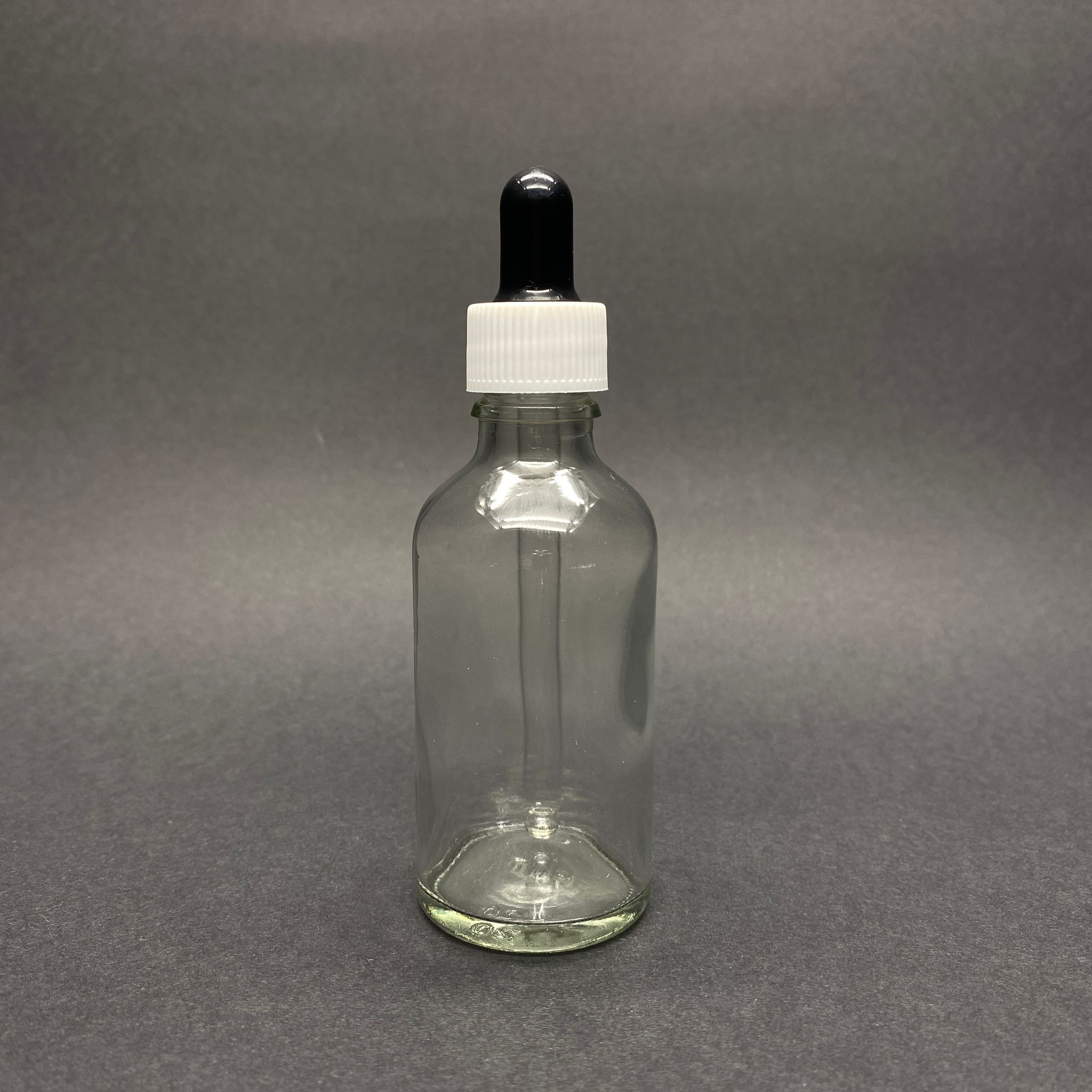50 CC ŞEFFAF CAM DAMLALIKLI ŞİŞE - SİYAH EMZİK - BEYAZ PLASTİK KAPAK - 50 ML SAYDAM CAM DAMLALIKLI ŞİŞE