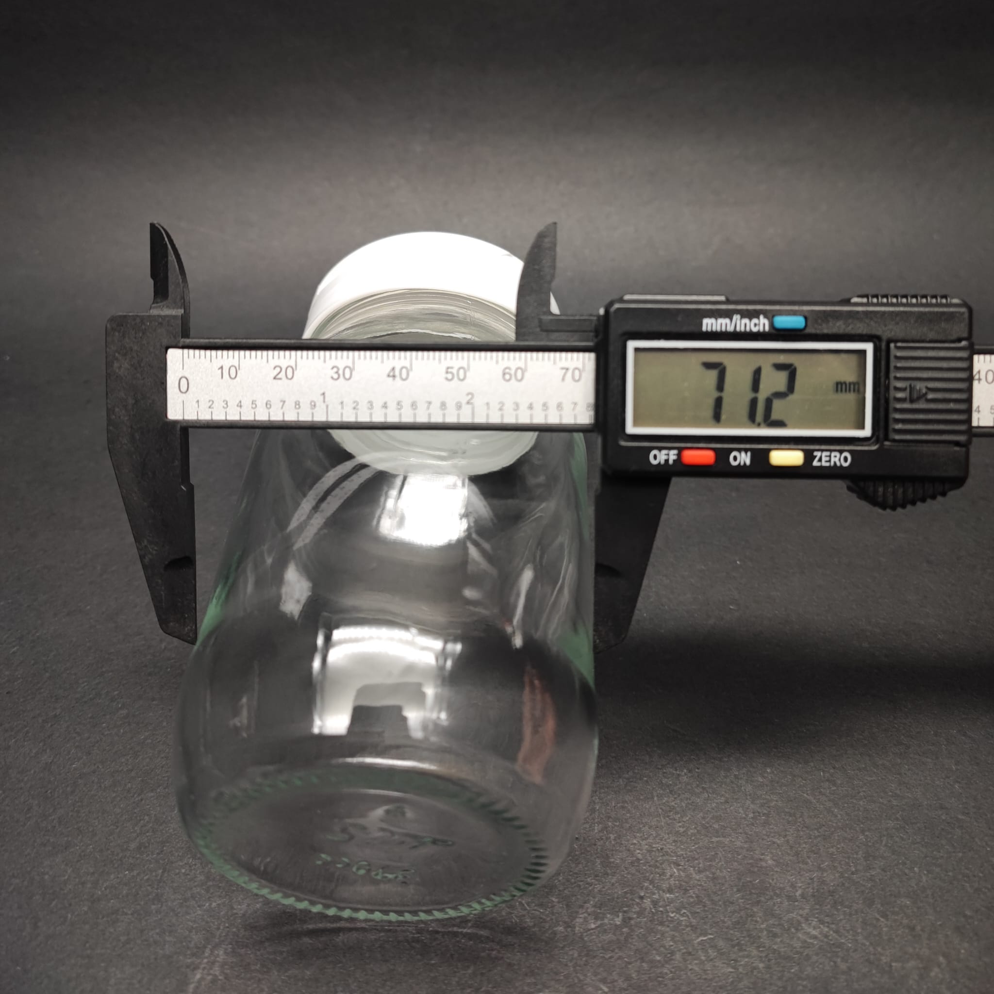 370 CC CAM BAHARAT KAVANOZU - BEYAZ FLİPTOP BAHARAT KAPAKLI + SIZDIRMAZ KENDİNDEN YAPIŞKANLI KÖPÜK CONTALI -  toz kavanozu , baharat ambalajı , boş pudra şişesi . tuzluk , baharat düzenleyici set için kavanoz