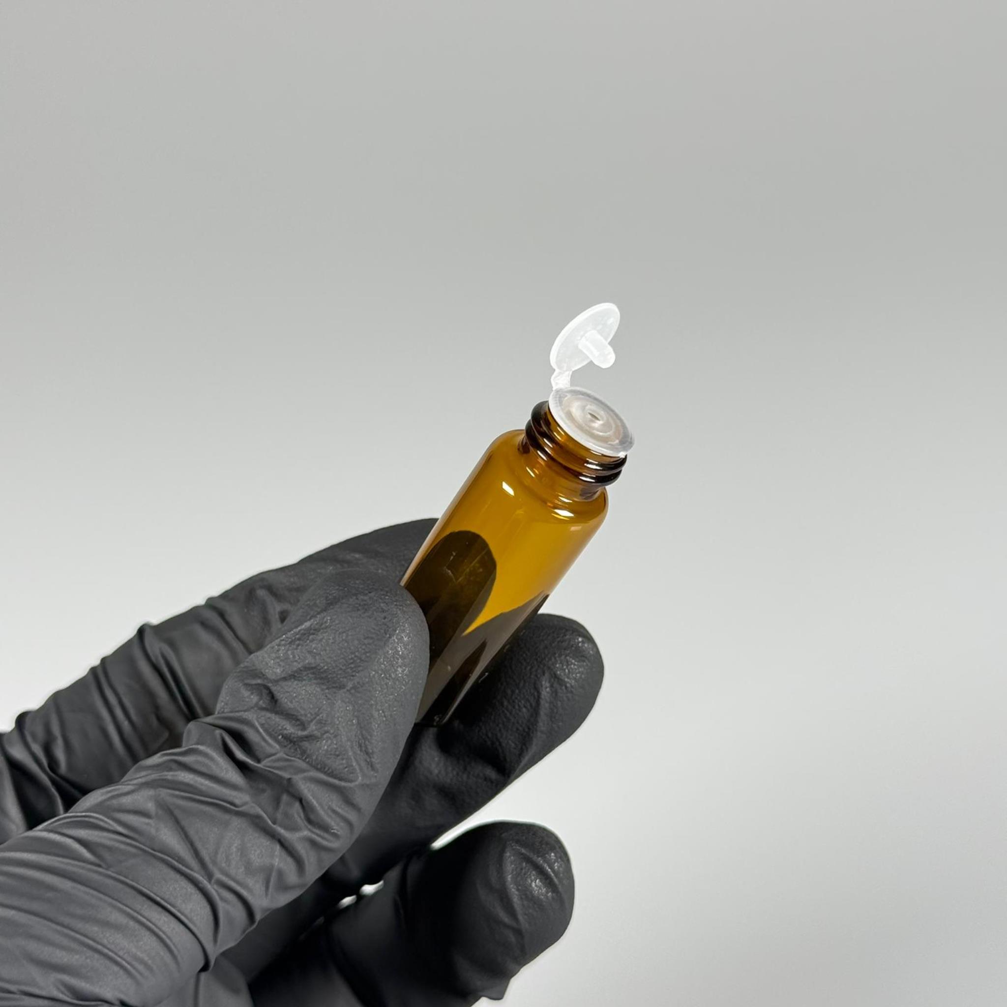 5 CC AMBER İNCE CAM ŞİŞE - BEYAZ KAPAKLI + İÇTEN DAMLALIKLI - 5 ML CAM ŞİŞE