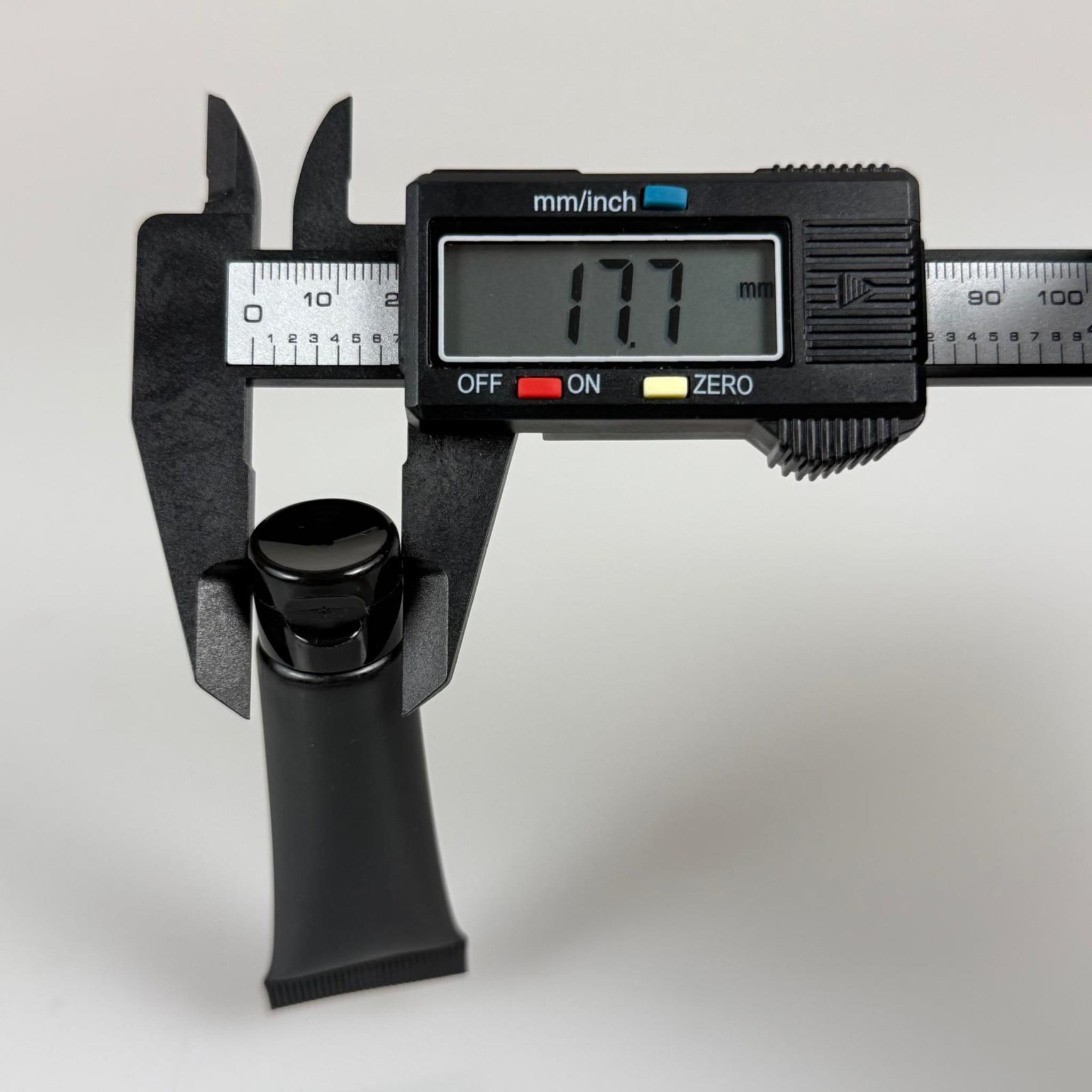 KOZMETİK İÇİN SİYAH BOŞ KREM TÜPÜ FLİPTOP KAPAKLI - 10 ML - MERHEM TÜPÜ - PLASTİK MANÜEL DOLDURULABİLİR BOŞ TÜP - LİPGLOSS TÜP - DUDAK PARLATICISI TÜPÜ - BAL DOLUMU İÇİN PLASTİK TÜP