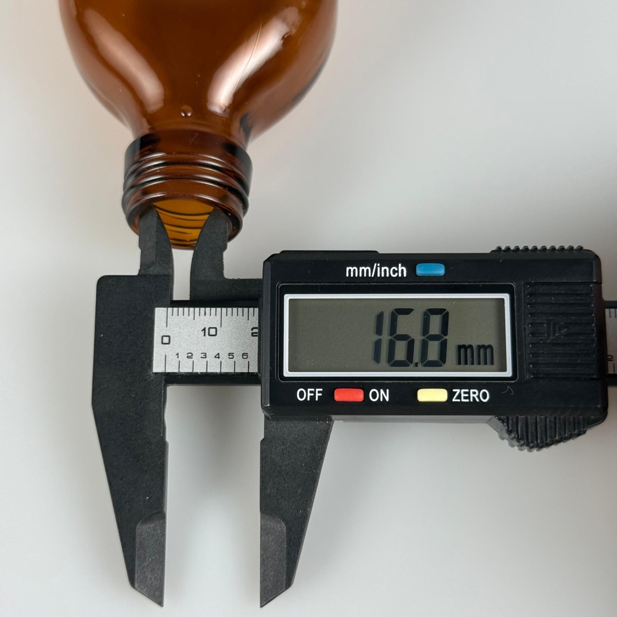 150 CC AMBER  CAM YASSI COLD BREW ŞİŞE (SOĞUK KAHVE ŞİŞESİ) KAPAKSIZ (25 AĞIZ) - 150 ML YASSI CAM ŞİŞE