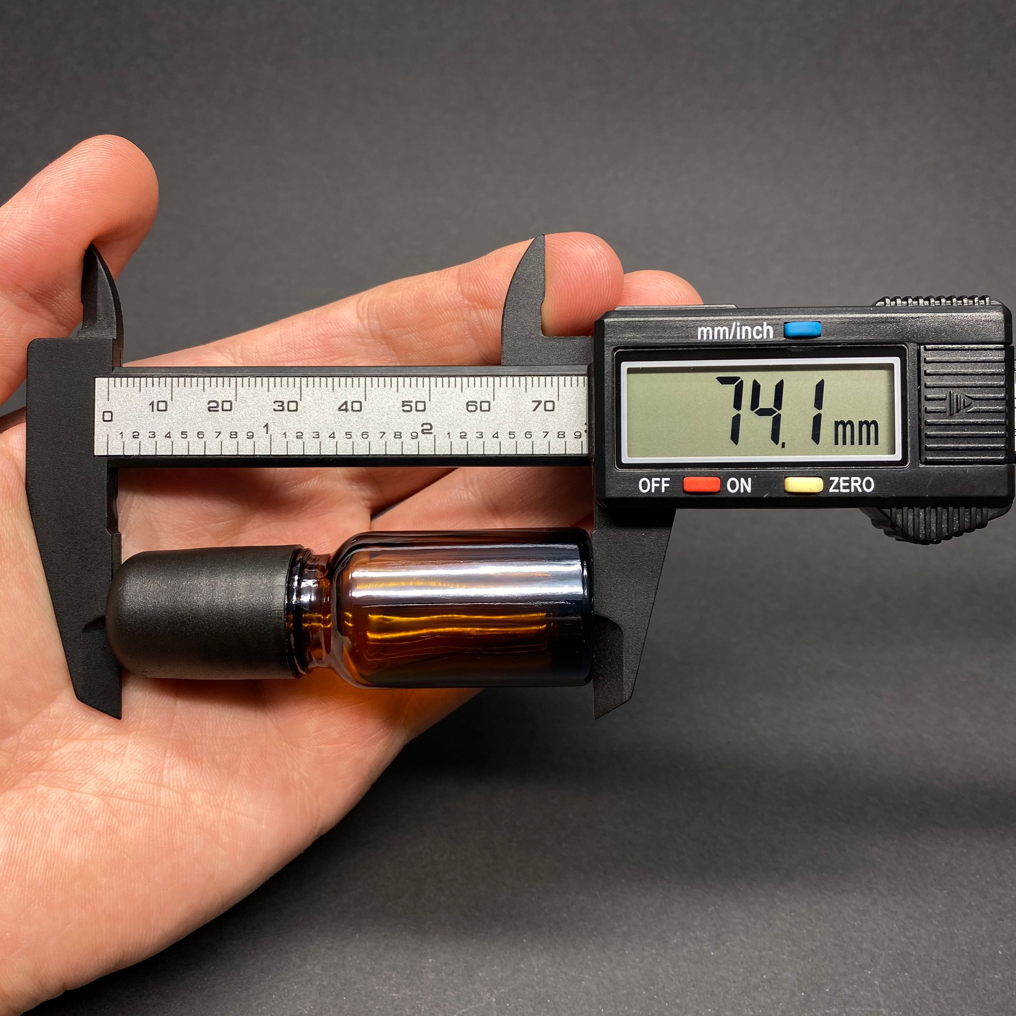 10 CC AMBER CAM ROLL-ON ŞİŞESİ - SİYAH KAPAKLI - 10 ML CAM BİLYELİ ŞİŞE - CAM ROLL ON ŞİŞE - CAM ESANS ŞİŞESİ