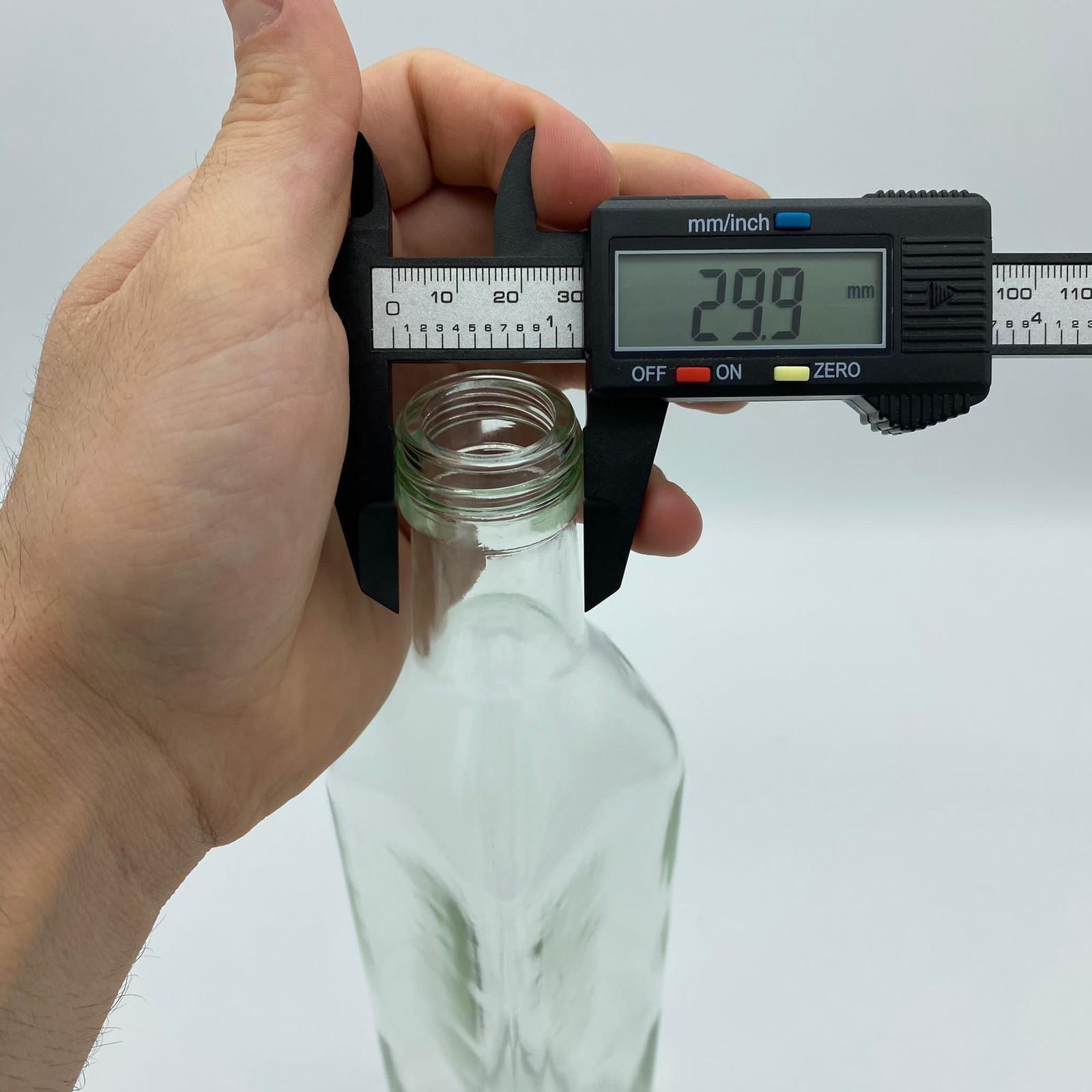 500 CC ŞEFFAF CAM MARASKA KÖŞELİ ŞİŞE (VİDALI) (31 AĞIZ) KAPAKSIZ - 500 ML MARASKA CAM ŞİŞE - YAĞ SİRKE ŞİŞESİ - ŞİŞECAM ÜRÜN KODU: 121250 İLE EŞDEĞERDİR