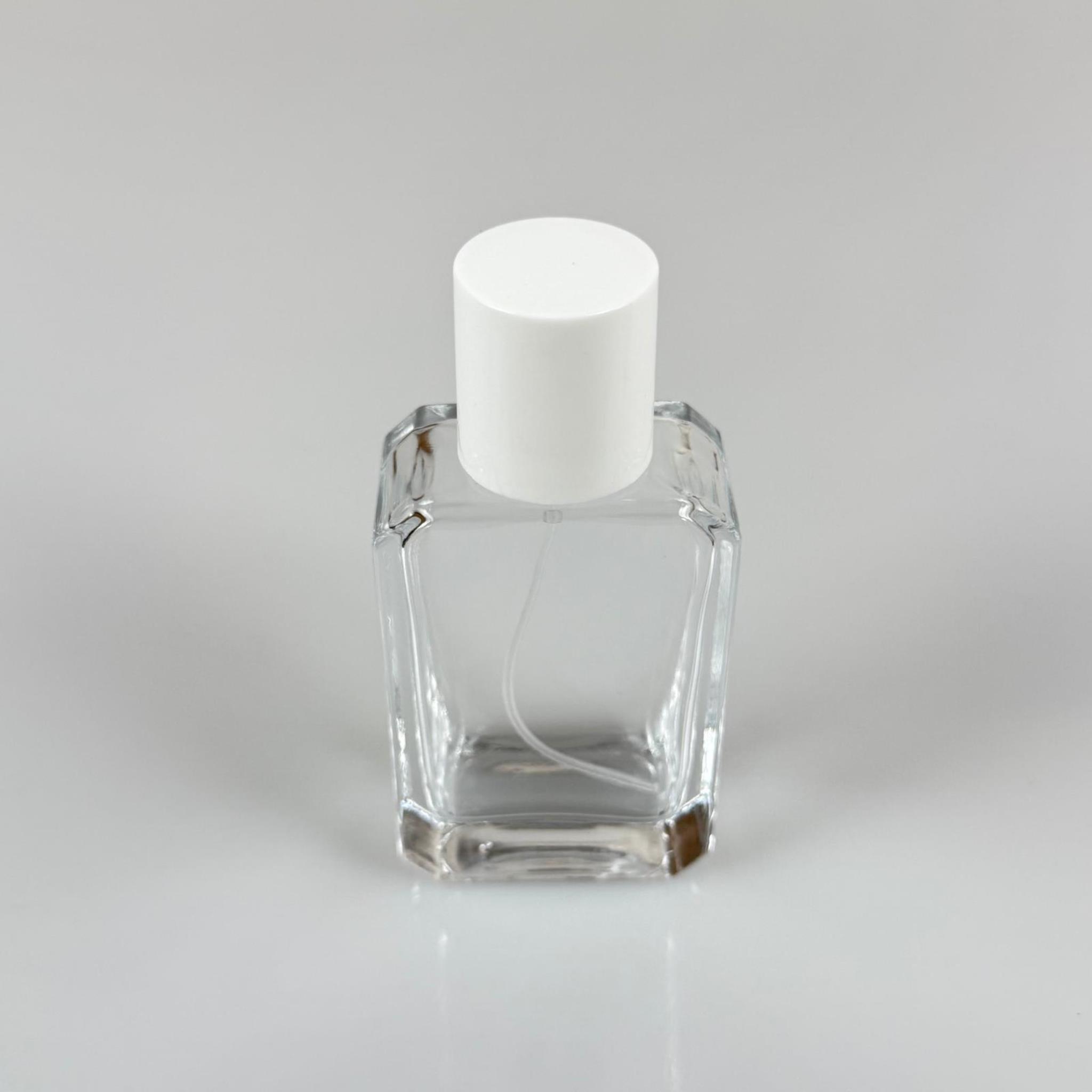 50 ML KÖŞELİ MODEL ANGEL PARFÜM ŞİŞESİ - GÜMÜŞ METAL SPREYLİ + BEYAZ KAPAKLI (AĞIZ 15 MM GEÇME KOLAY KAPAMA)