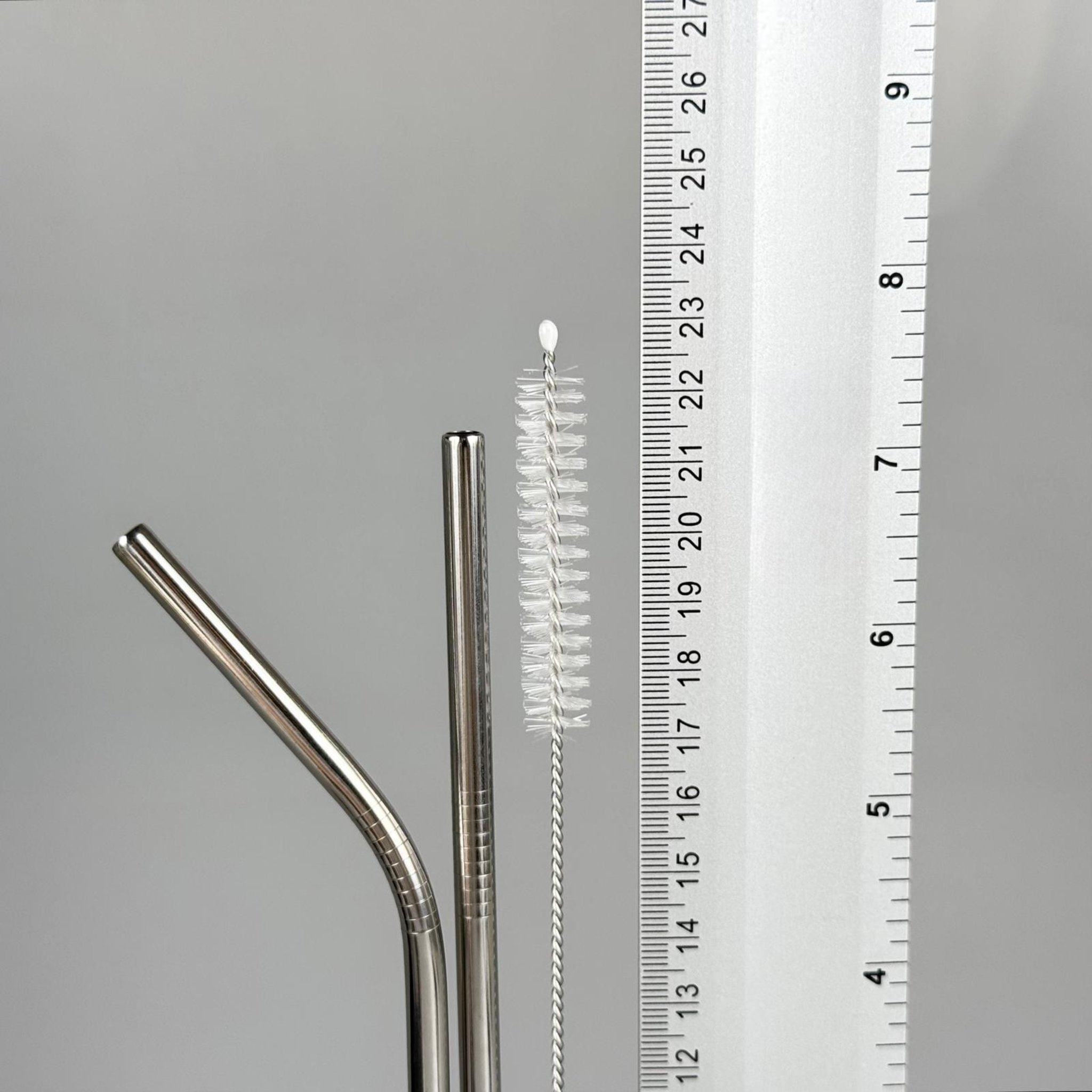 500 CC PİPETLİ CAM AYICIK BARDAK - SİYAH KAPAKLI + FIRÇALI PASLANMAZ ÇELİK GÜMÜŞ PİPETLİ TAKIM - 500 ML AYICIK FİGÜRLÜ PİPETLİ CAM SU , SOĞUK KAHVE ,  MEYVE SUYU ,  MEŞRUBAT BARDAĞI VB - HEDİYELİK BARDAK