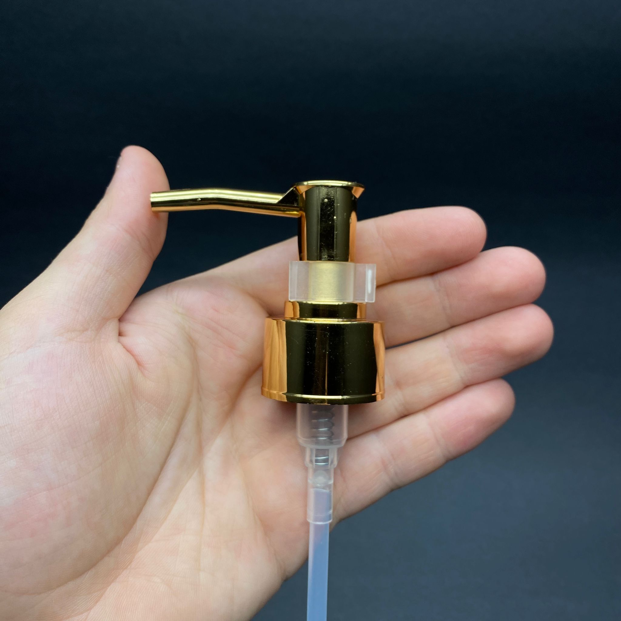 28 MM GOLD KAPLAMALI LÜX SABUNLUK POMPA