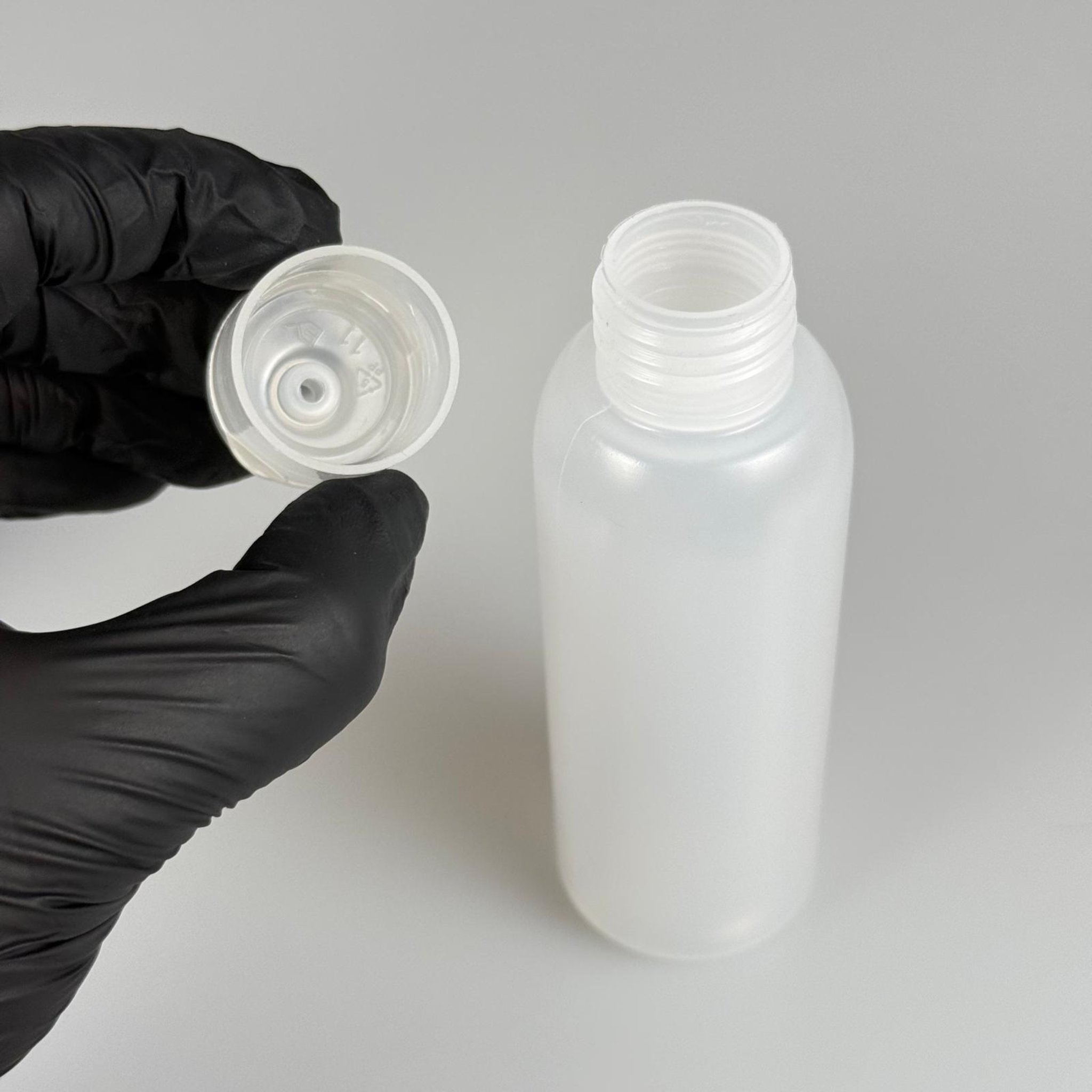 100 ML SIKILABİLİR YUMUŞAK PE POLİETİLEN PLASTİK ŞİŞE - ŞEFFAF FLİPTOP ŞAMPUAN KAPAKLI - 100 cc sos, yağ, kartuş, mürekkep vb için boş şişeler