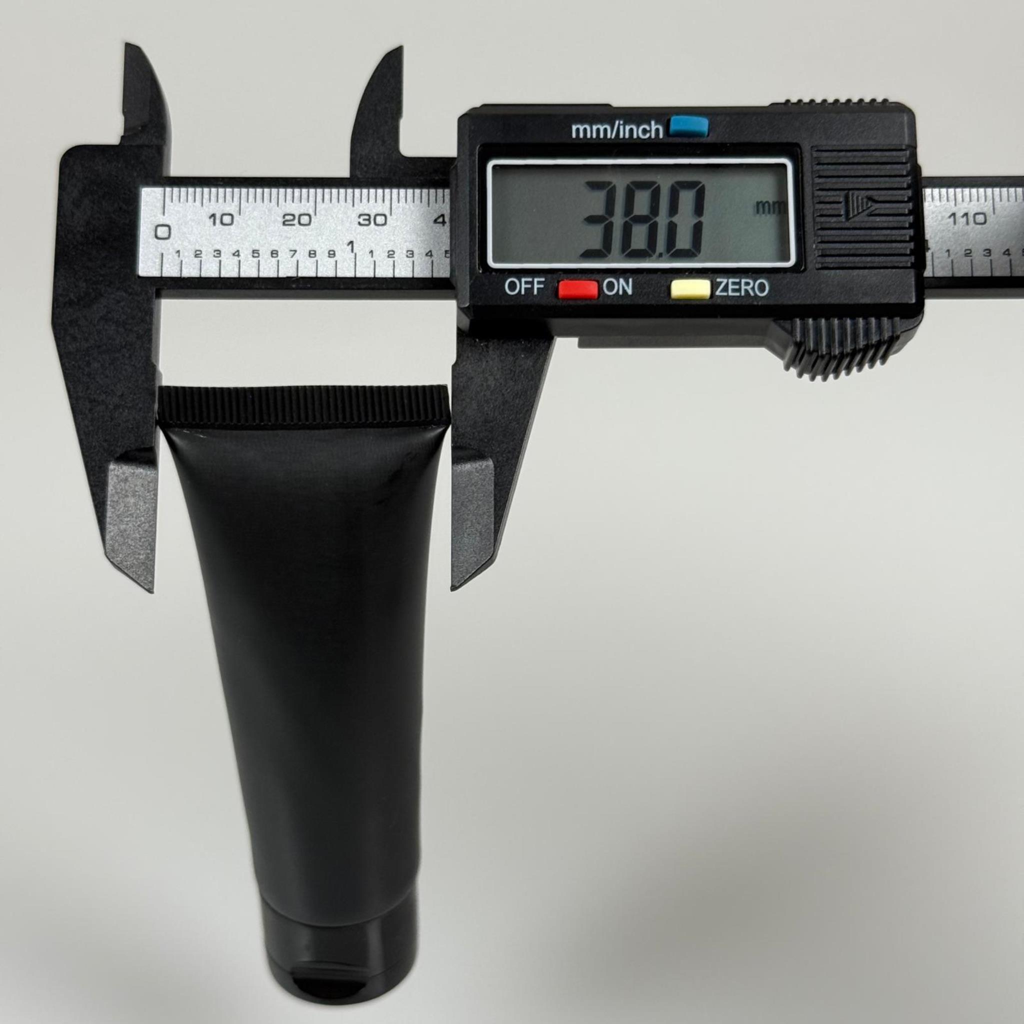 KOZMETİK İÇİN SİYAH BOŞ KREM TÜPÜ FLİPTOP KAPAKLI - 30 ML - MERHEM TÜPÜ - PLASTİK MANÜEL DOLDURULABİLİR BOŞ TÜP - LİPGLOSS TÜP - DUDAK PARLATICISI TÜPÜ - BAL DOLUMU İÇİN PLASTİK TÜP