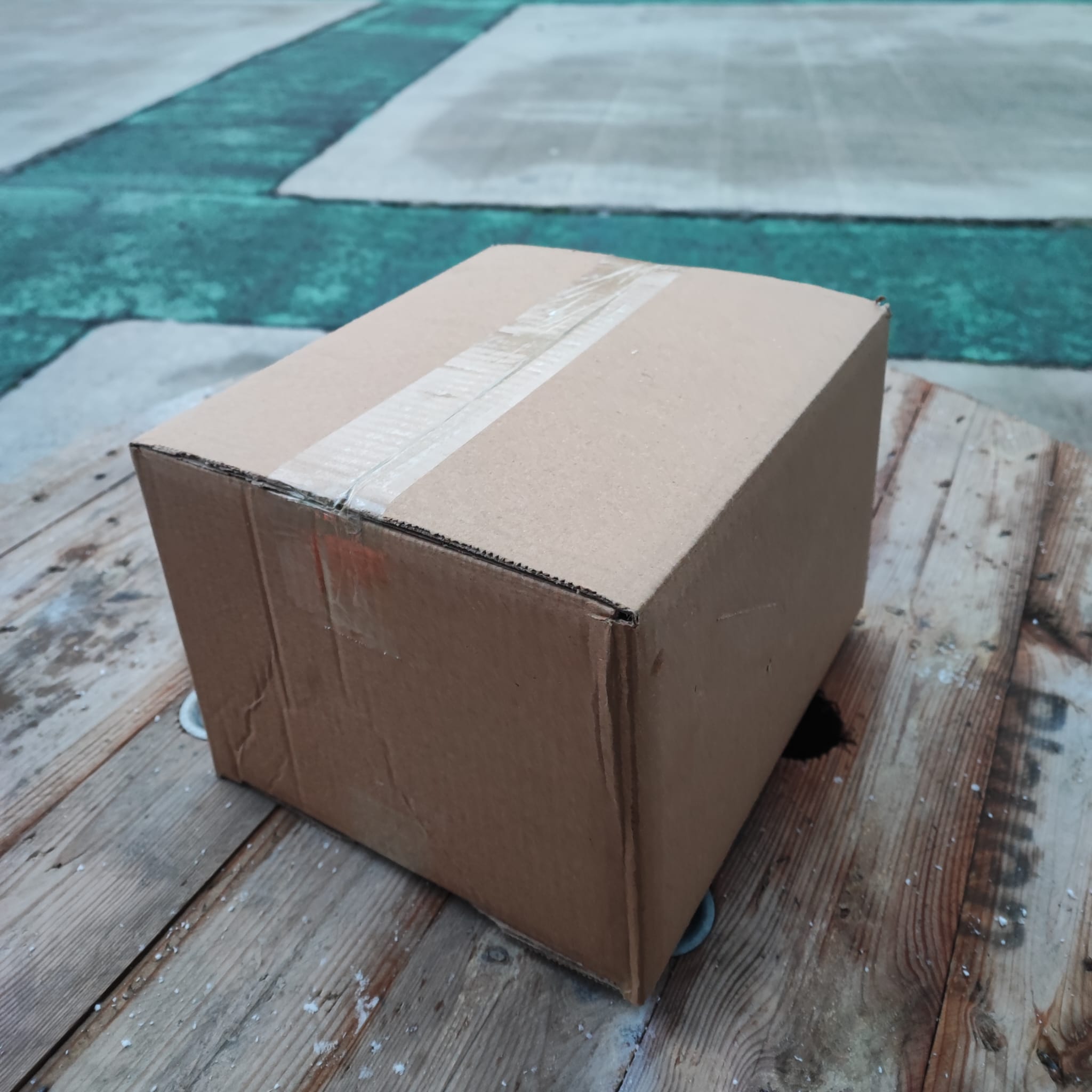 30*26*20 CM KARTON KUTU - İKİ OLUKLU TAHTA GİBİ - BOŞ KARTON KUTU - BOŞ KOLİ - KARTON KOLİ - TAŞINMAK İÇİN KOLİ -  BURSA DEPOMUZDAN ALABİLİRSİNİZ