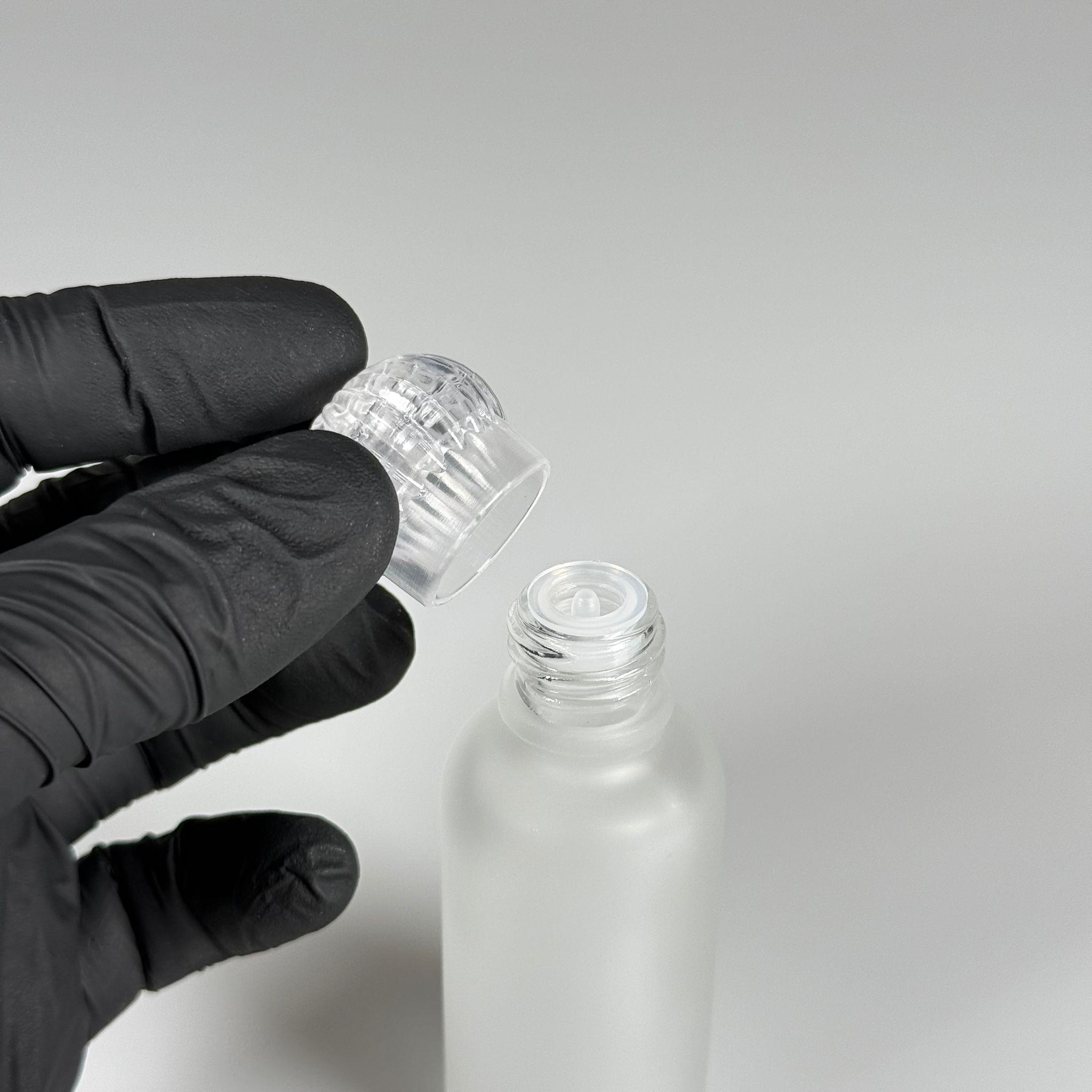 30 CC BUZLU CAM ŞİŞE - KRİSTAL KAPAKLI TIPALI  - 30 ML CAM KOLONYA ŞİŞESİ