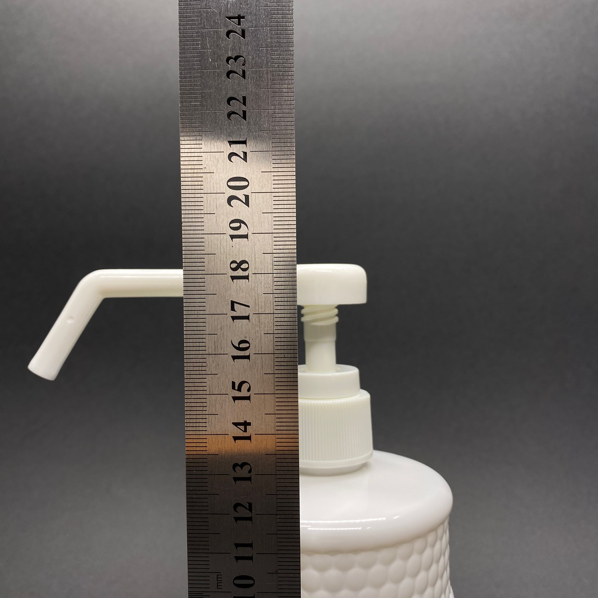 500 CC DESENLİ BEYAZ PLASTİK ŞİŞE - BEYAZ DİSPANSİYER PÜSKÜRTÜCÜ POMPALI - 500 ML KALIN PLASTİK ŞİŞE (PORSELEN GÖRÜNÜMLÜ PLASTİK ŞİŞE)