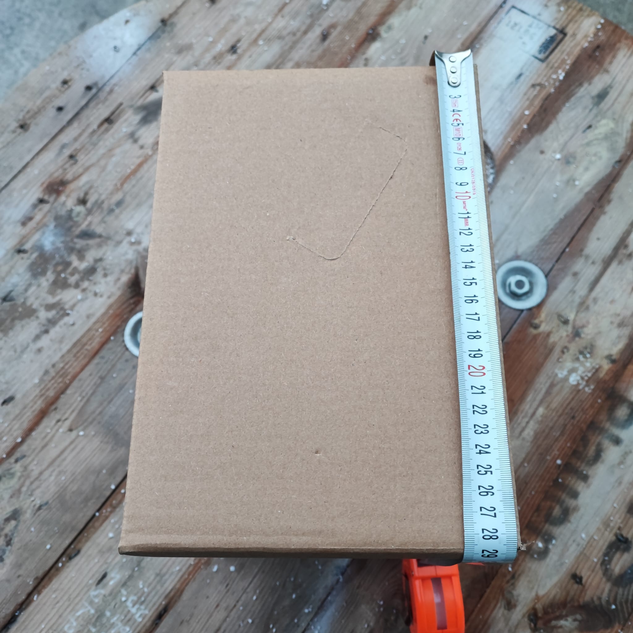 30*26*20 CM KARTON KUTU - İKİ OLUKLU TAHTA GİBİ - BOŞ KARTON KUTU - BOŞ KOLİ - KARTON KOLİ - TAŞINMAK İÇİN KOLİ -  BURSA DEPOMUZDAN ALABİLİRSİNİZ