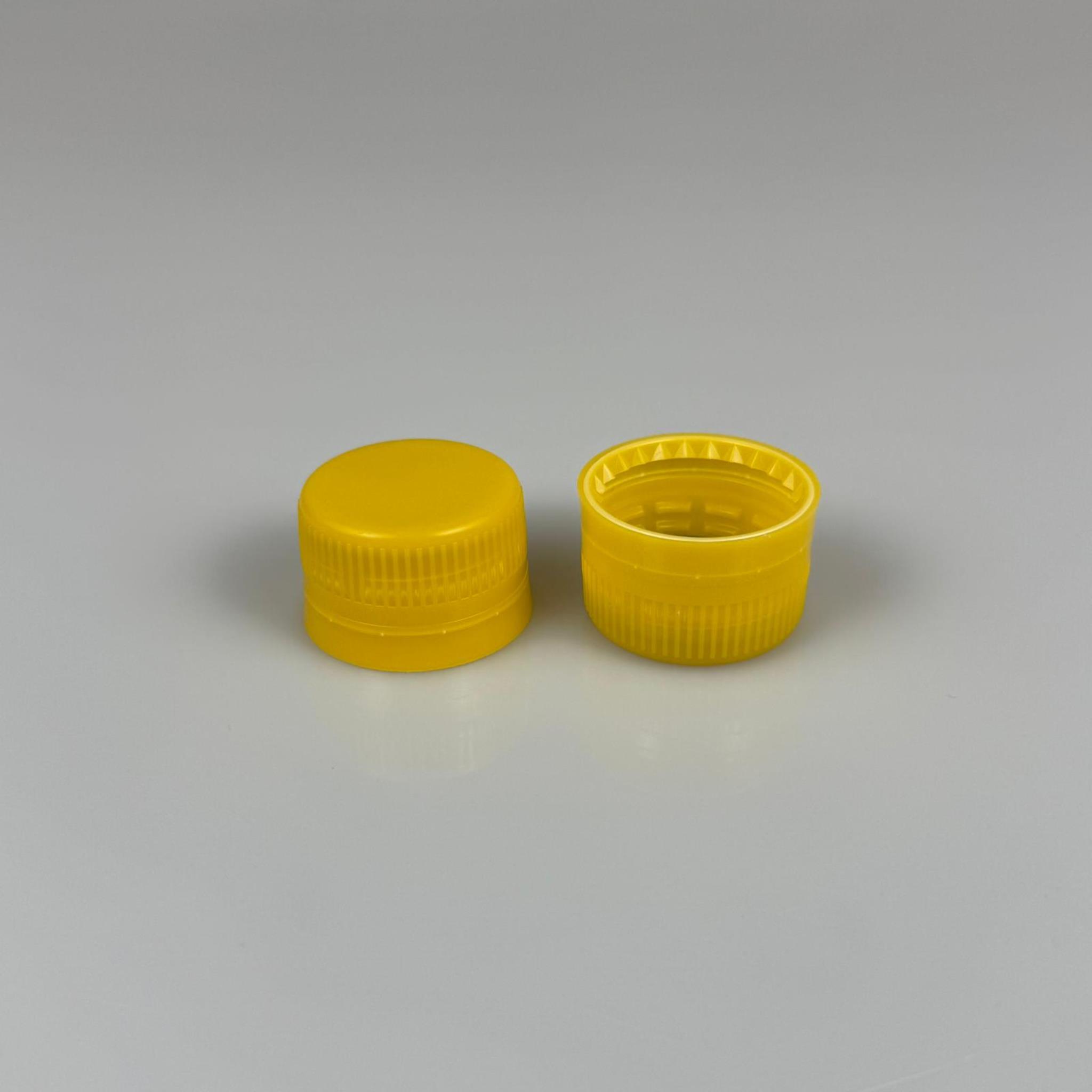 28 MM KİLİTLİ VİDALI PLASTİK KAPAK SARI - İÇİ CONTALI -Bericap PG EW 28 CONTALI kapak ile eşdeğerdir - HEM 28 AĞIZ CAM ŞİŞELERE HEM DE 28 AĞIZ PLASTİK ŞİŞELERE UYAR ANCAK KİLİT İÇİN NUMUNE DENEYİNİZ