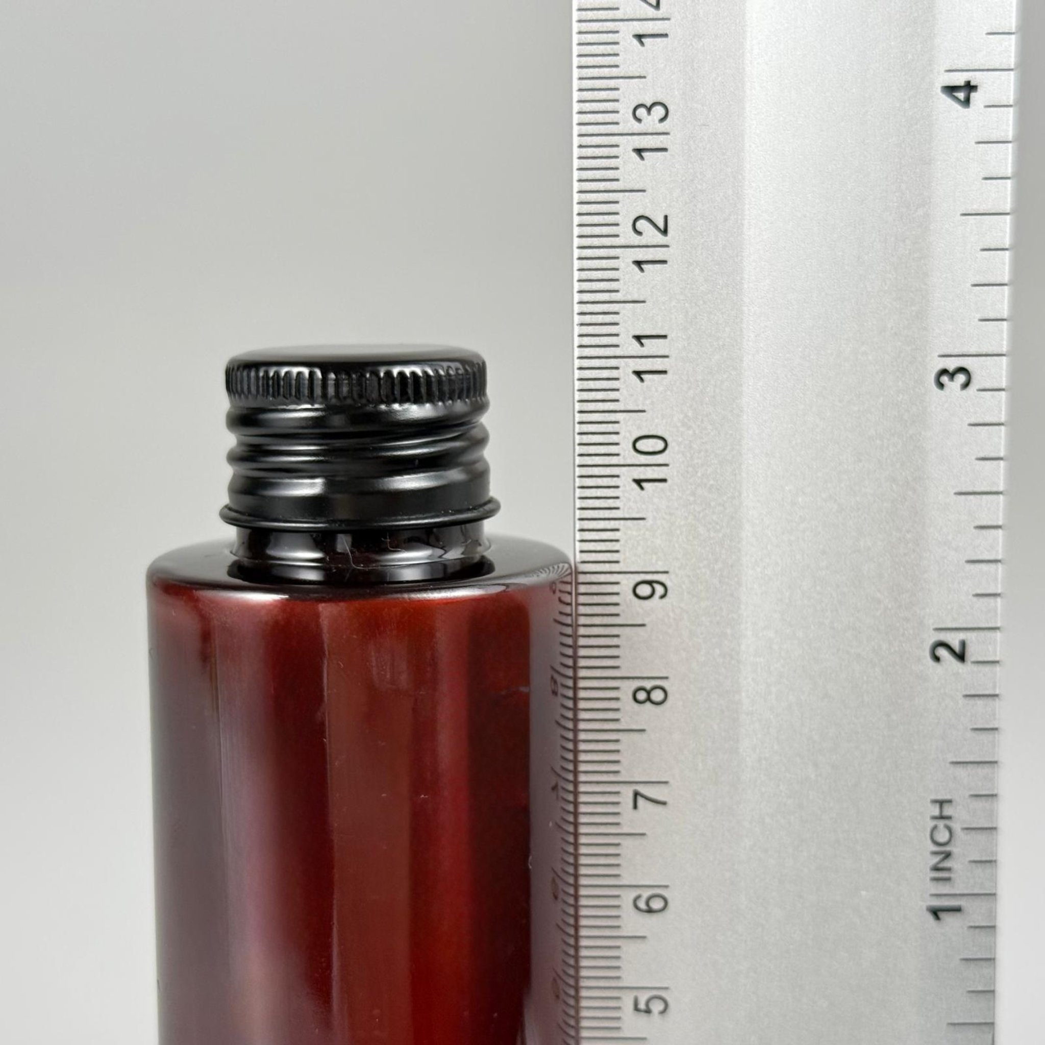100 CC AMBER SİLİNDİR KESKİN KÜT MODEL SERT PET ŞİŞE (17 GR - 24 AĞIZ ) + KÖPÜK CONTALI SİYAH METAL ALÜMİNUM KAPAKLI TAKIM - 100 ML KAPAKLI AMBER PLASTİK ŞİŞELER