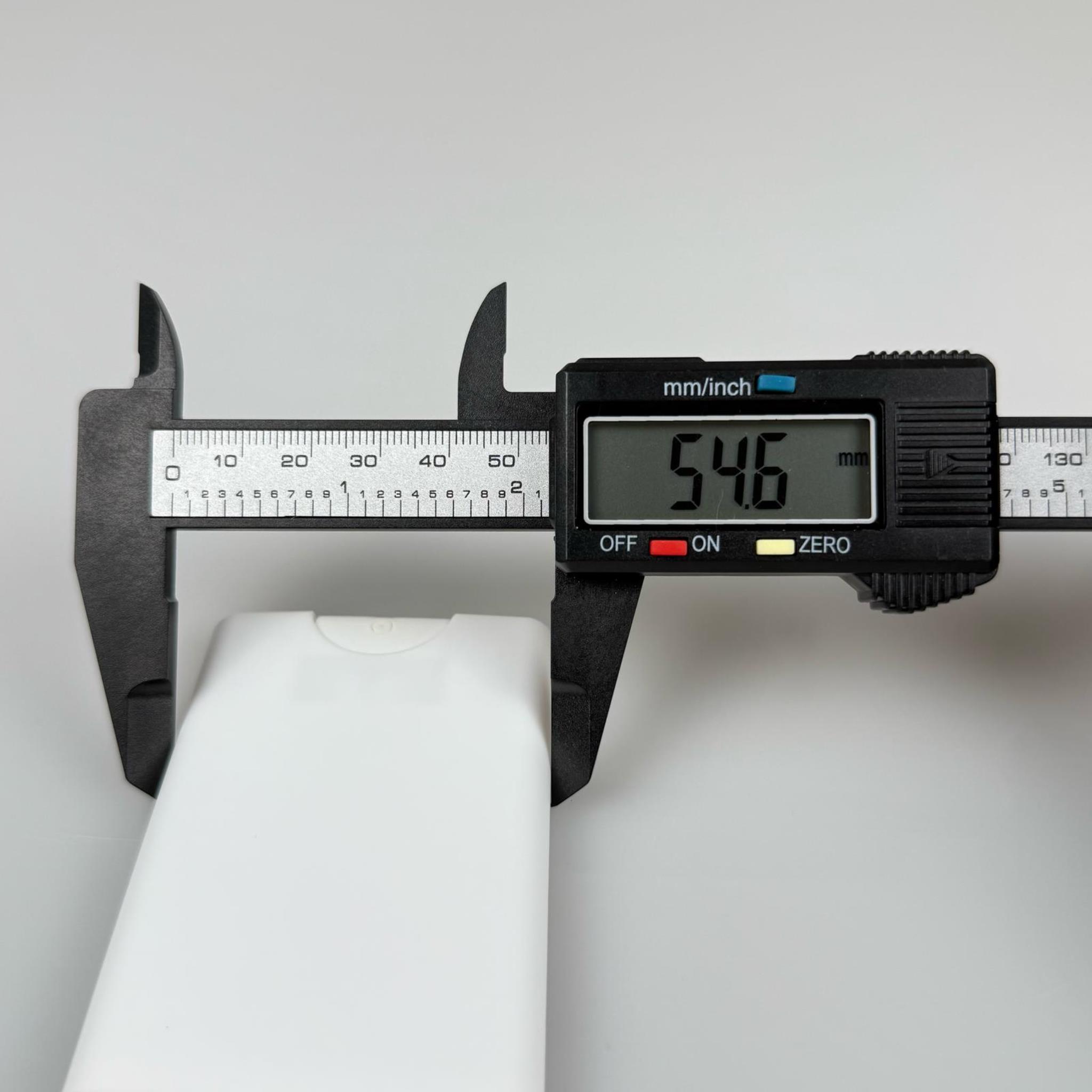 20 CC KASET DİKDÖRTGEN ŞİŞE + SPREY  - KARTVİZİT ŞİŞE , PARFÜM , KOLONYA , PROMOSYON İÇİN CEPTE TAŞINABİLİR FISFIS PLASTİK ŞİŞE