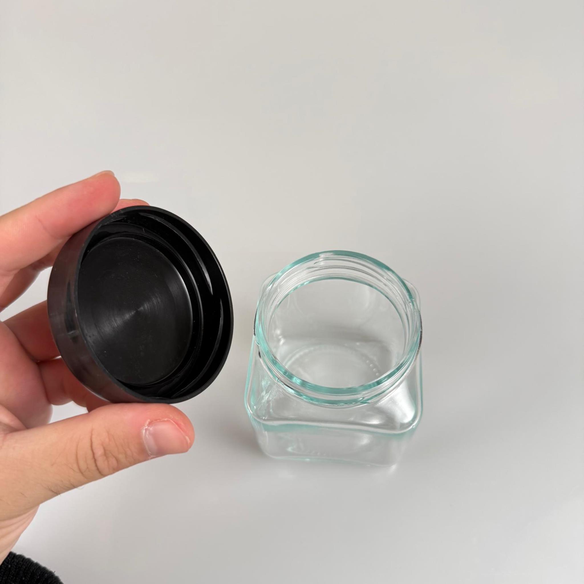 250 CC KARE CAM KAVANOZ + SİYAH PLASTİK KAPAK - 250 ML PLASTİK KAPAKLI CAM KAVANOZ