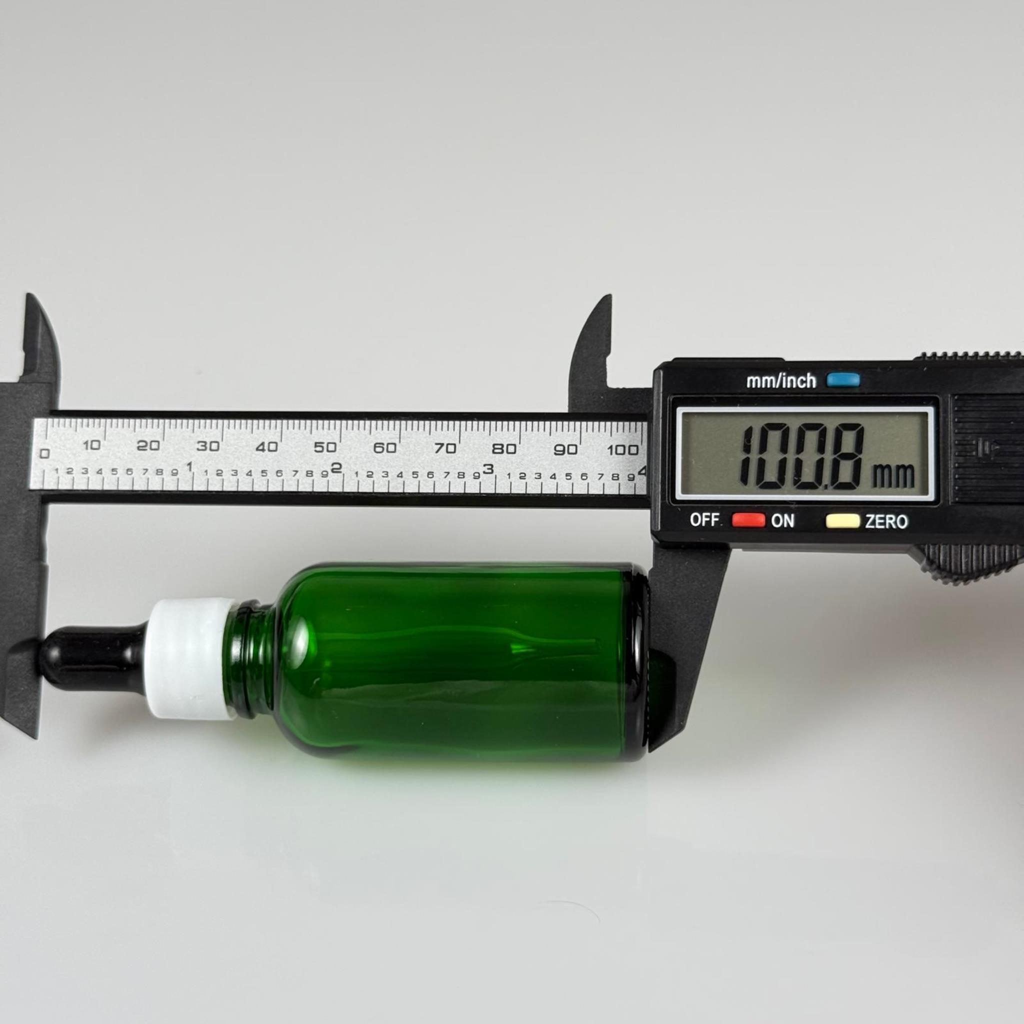 30 CC YEŞİL İNCE UÇLU CAM DAMLALIKLI ŞİŞE - SİYAH EMZİK + BEYAZ DÜZ KAPAK + CAM PİPET TAKIM - 30 ML YEŞİL DAMLALIKLI ŞİŞE SETİ