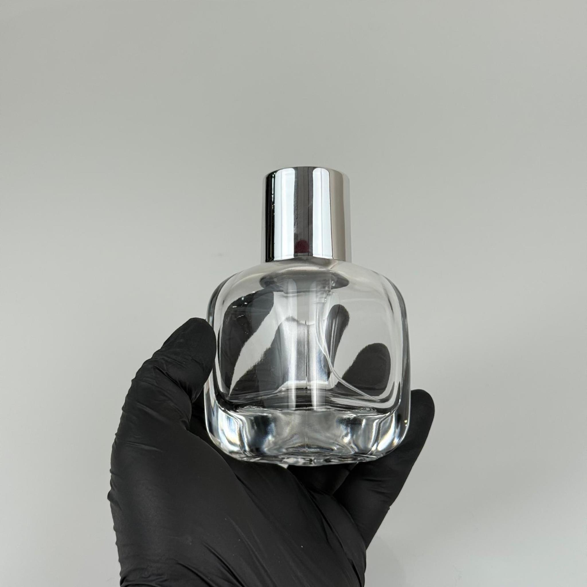 100 ML SİLİNDİR MODEL CORE PARFÜM ŞİŞESİ + GÜMÜŞ METAL SPREYLİ + GÜMÜŞ GENİŞ KAPAKLI (AĞIZ 15 MM GEÇME KOLAY KAPAMA)