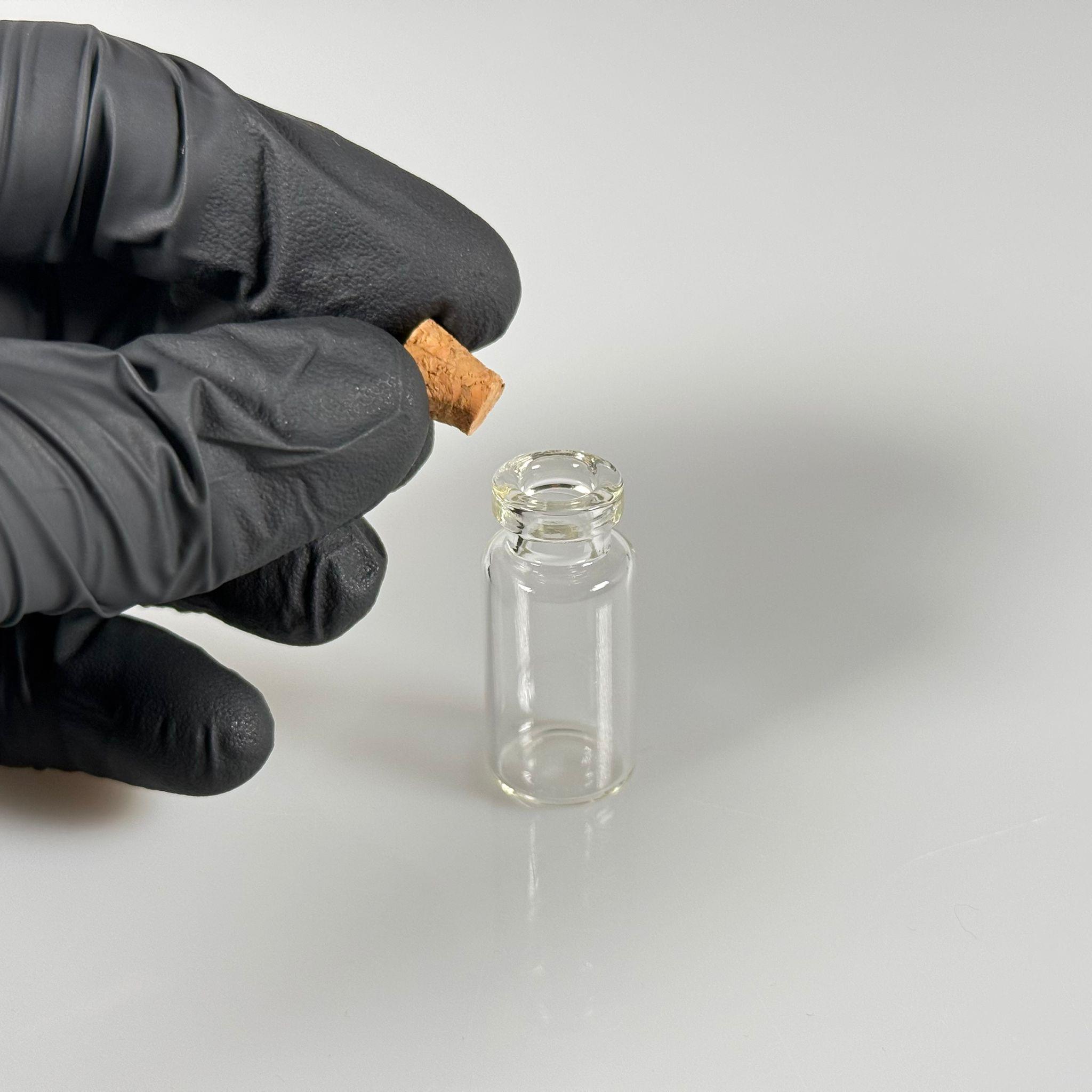 MİNİ CAM ŞİŞE MANTAR TIPALI 3 CC - anahtarlık, aksesuar. kolye, minyatür, mektup, tılsım vb için 3 ml şeffaf küçük cam şişeler