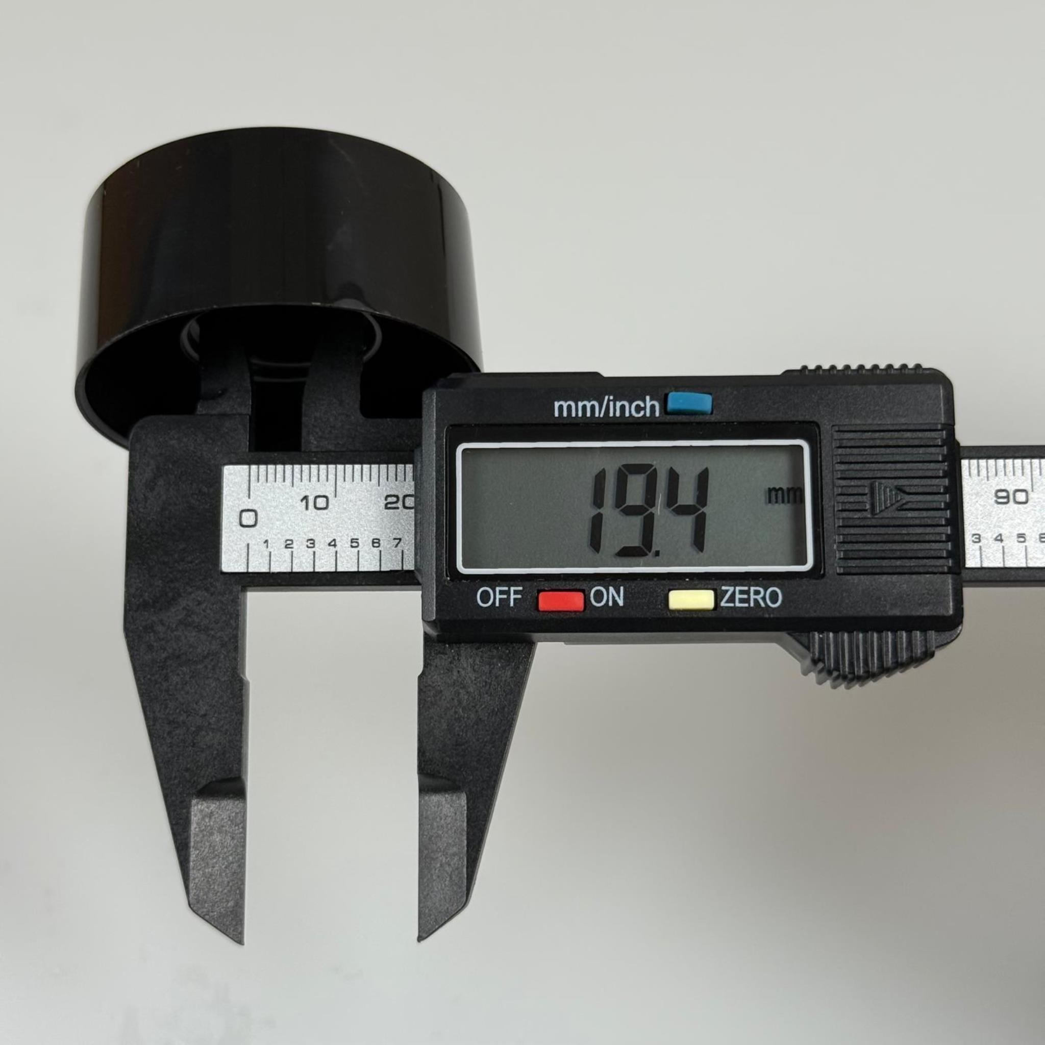 KOZMETİK İÇİN SİYAH BOŞ KREM TÜPÜ KAPAKLI - 250 ML - MERHEM TÜPÜ - PLASTİK MANÜEL DOLDURULABİLİR BOŞ TÜP - LİPGLOSS TÜP - DUDAK PARLATICISI TÜPÜ - BAL DOLUMU İÇİN PLASTİK TÜP