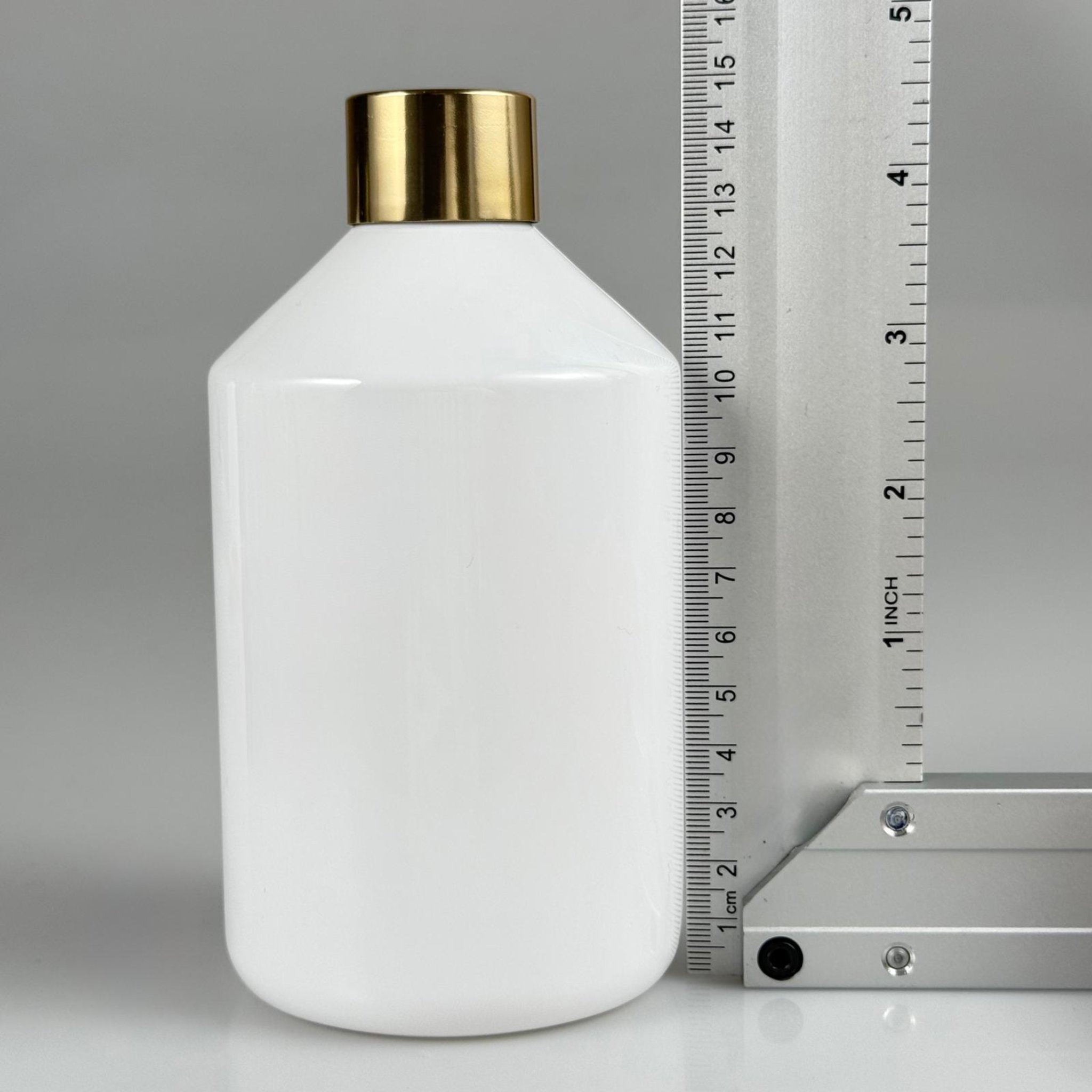 500 CC BEYAZ PET ŞİŞE + ALÜMİNYUM KAPLAMALI GOLD KAPAKLI + KÖR TIPALI TAKIM - 500 ML PET ŞİŞE