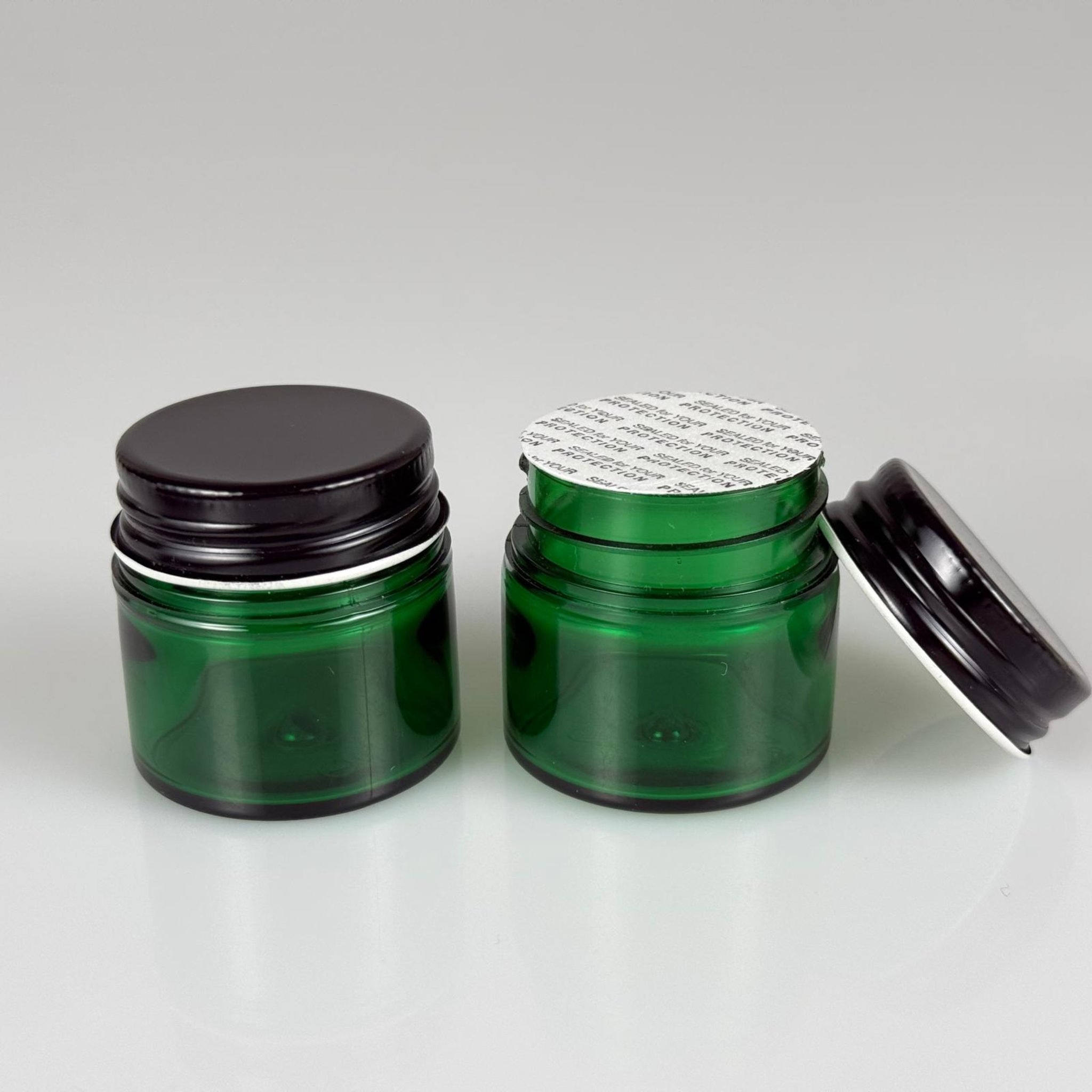 20 CC YEŞİL SERT PLASTİK KAVANOZ - 38 AĞIZ CONTALI SİYAH METAL KAPAKLI + KENDİNDEN YAPIŞKANLI KÖPÜK CONTA - 20 ml KALIN LÜX Boş Krem, Balm, Peeling, Macun, Pasta, Aromaterapi ve Saç Maskesi Kabı